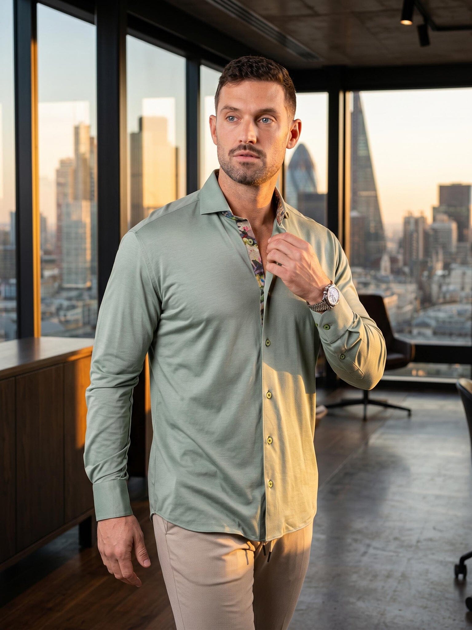 Eins Resistance Green Shirt