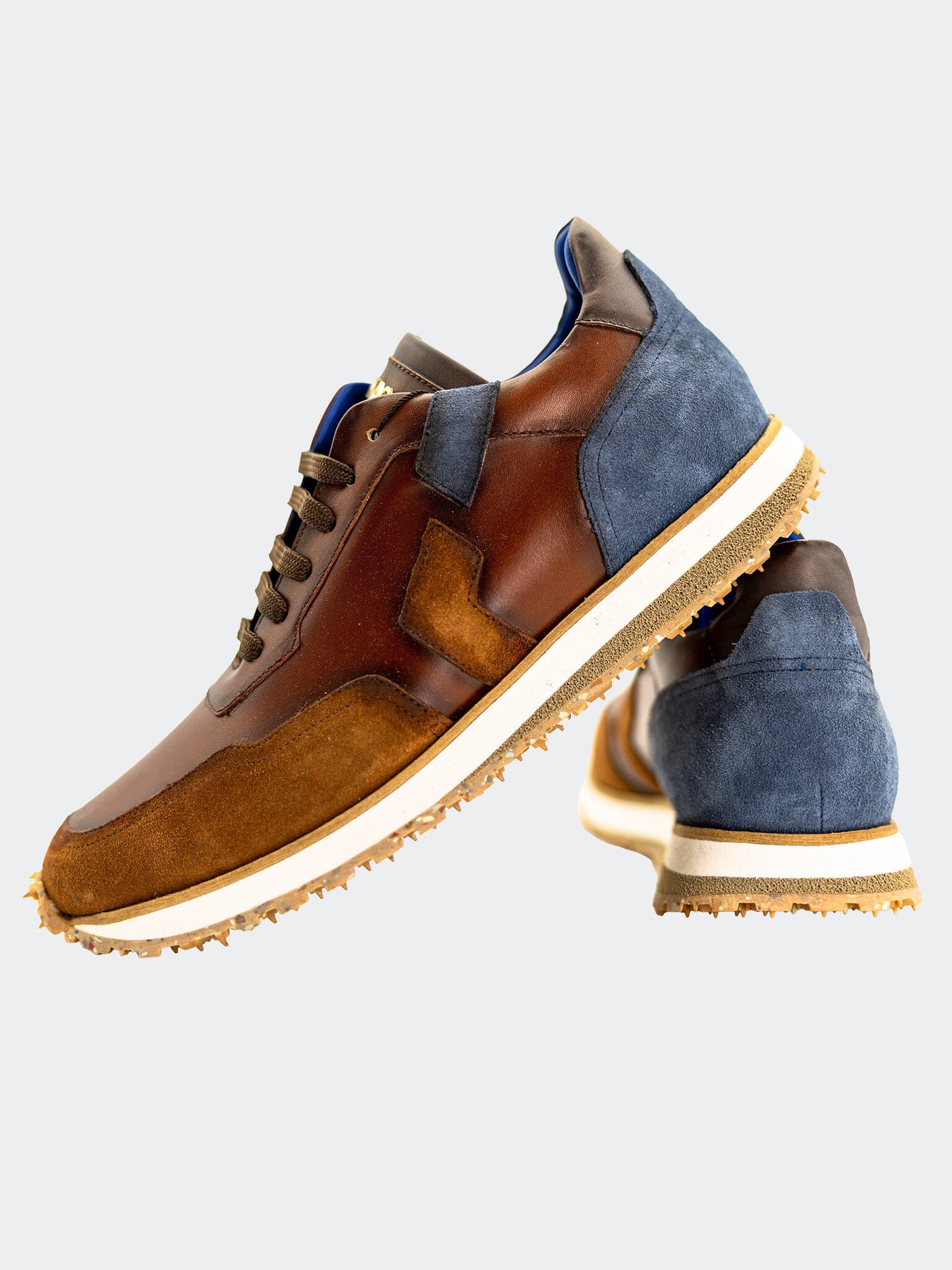 Shoe CasualResistance005 Brown