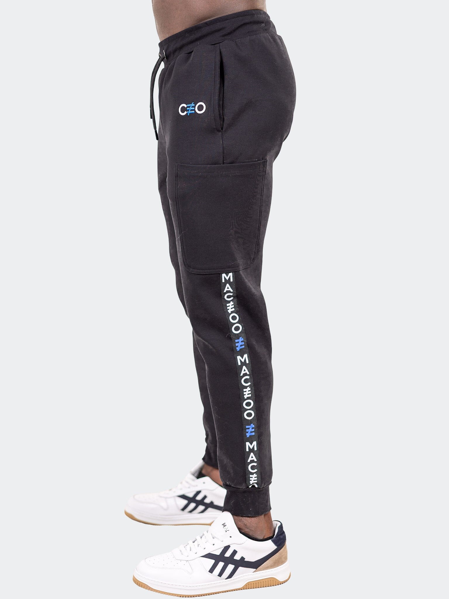 Jogger CEO Black