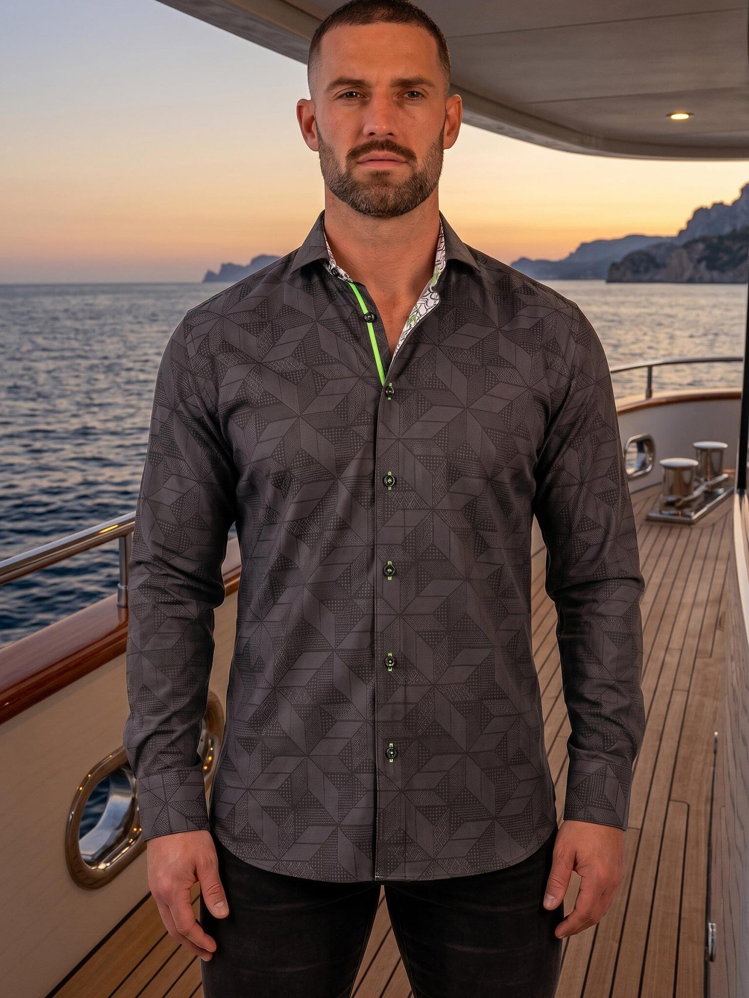 Eins Marthyr Black Shirt