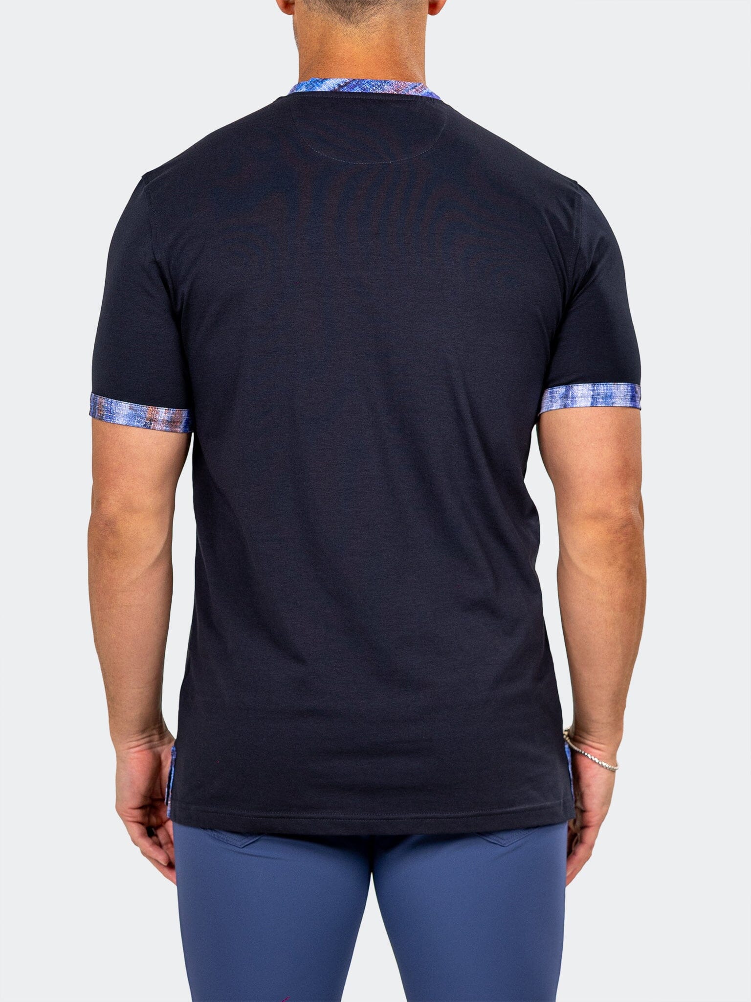 Edison Marthyr Navy V-Neck Tee