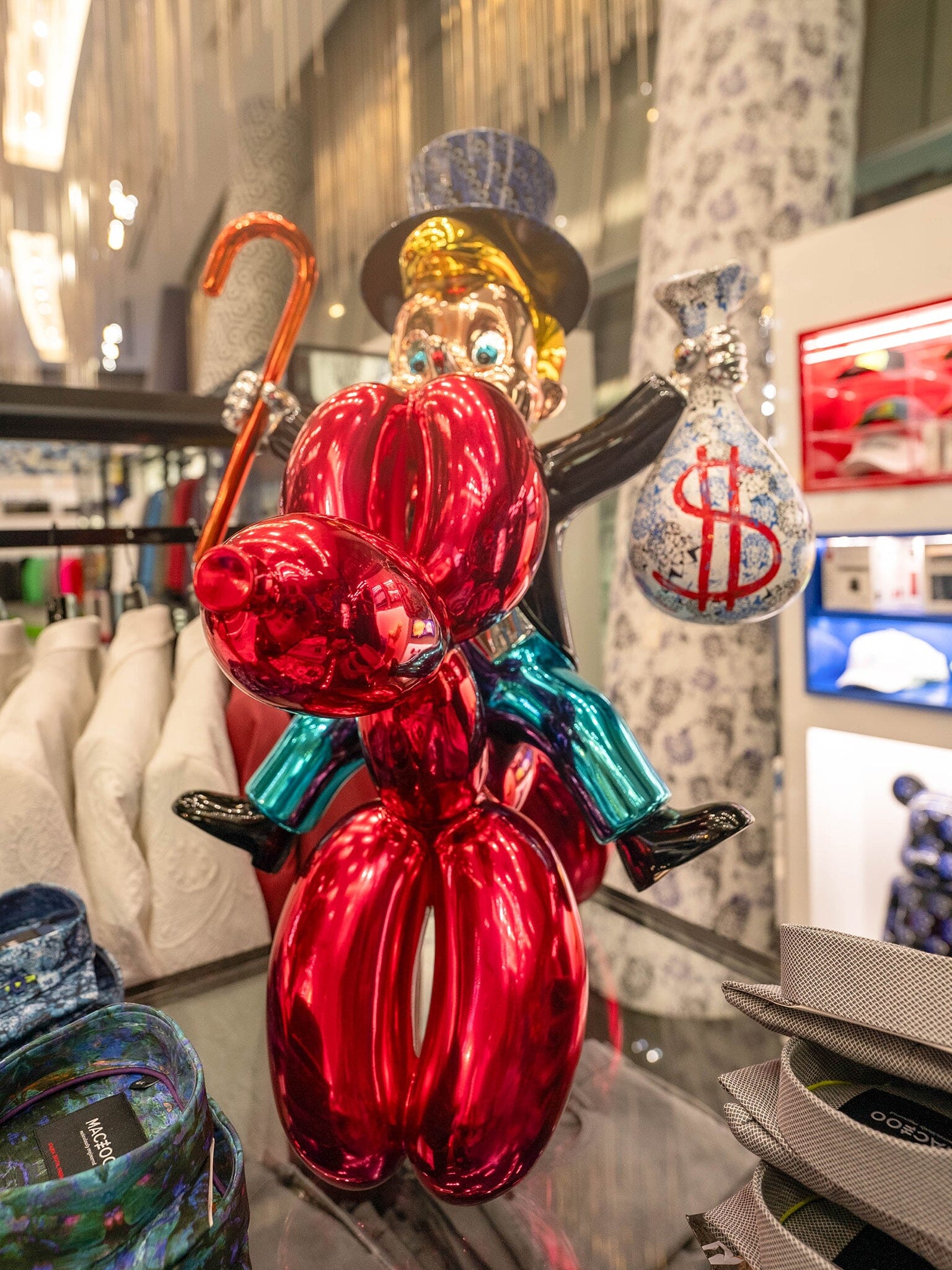 Statue Rich Hobo Clown