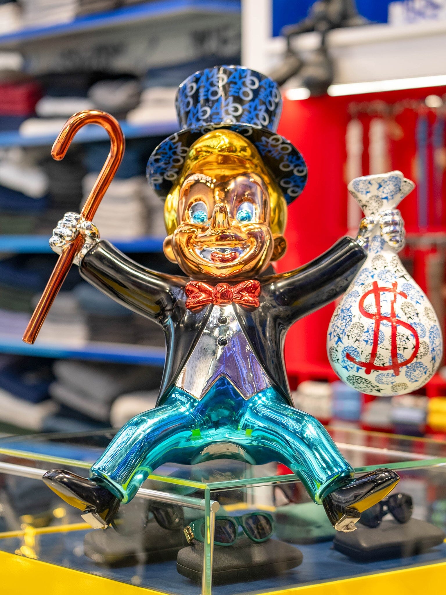Statue Rich Hobo Clown