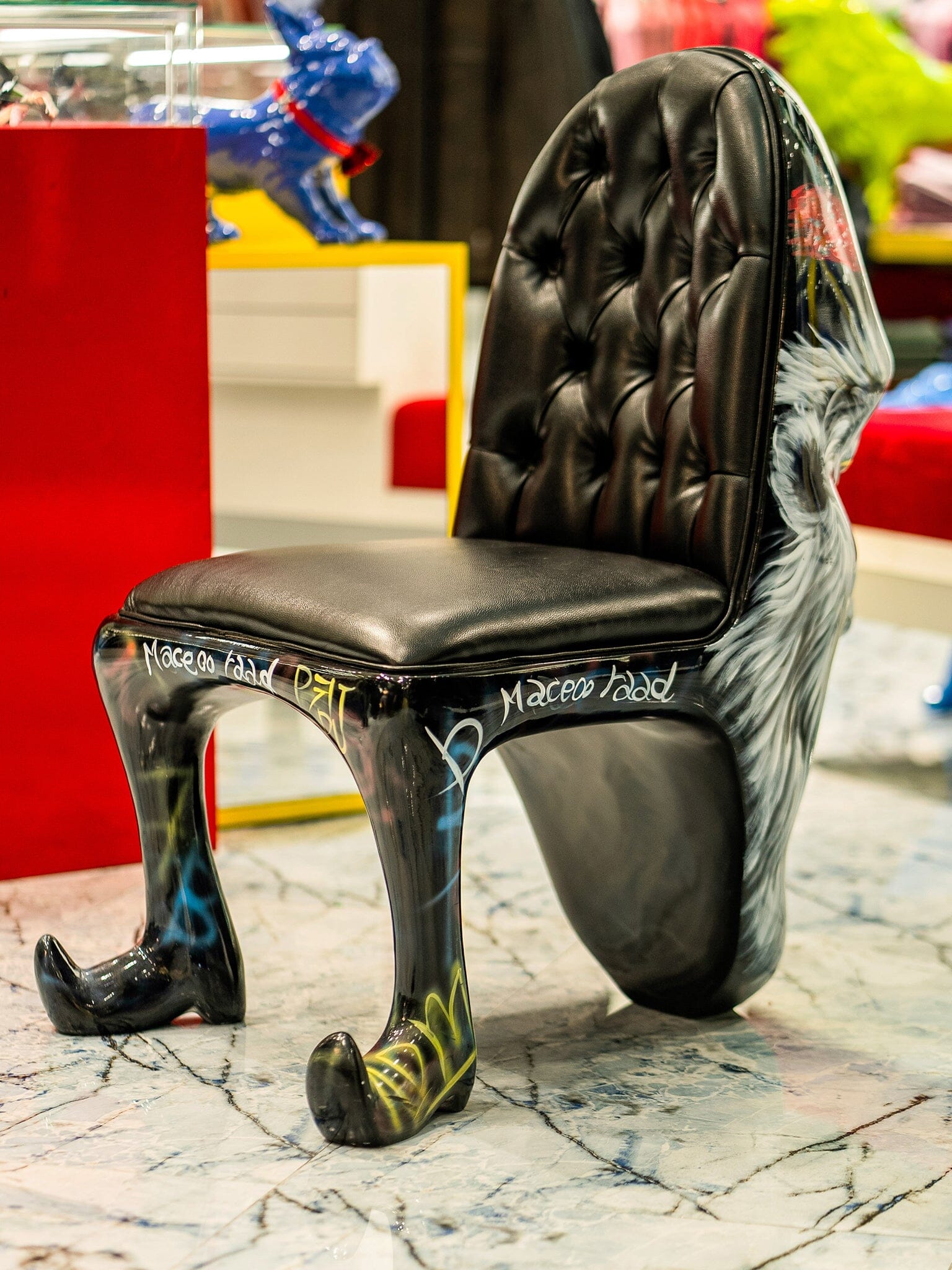 Statue Blue Man Chair