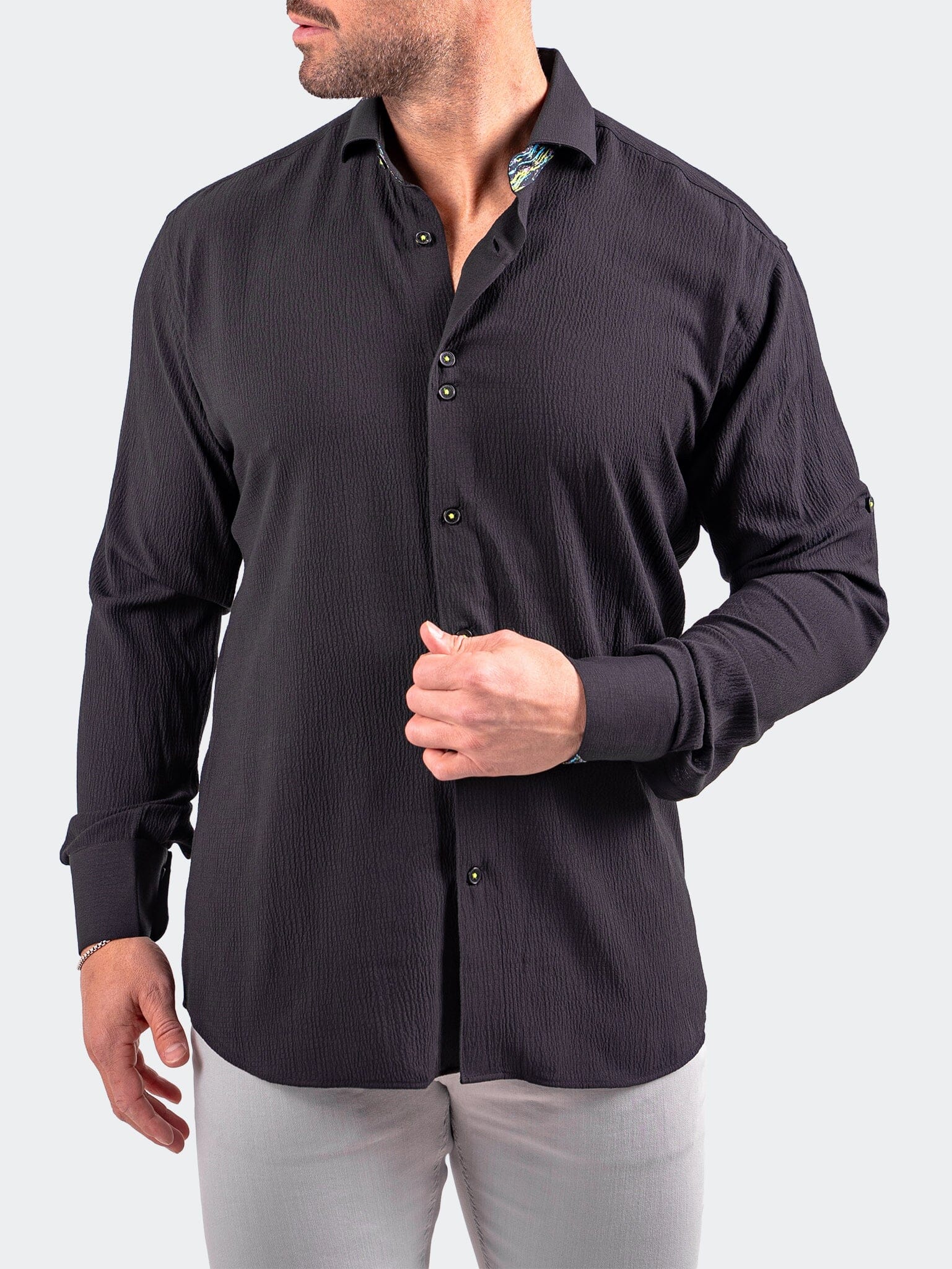 Eins Resistance Black Shirt