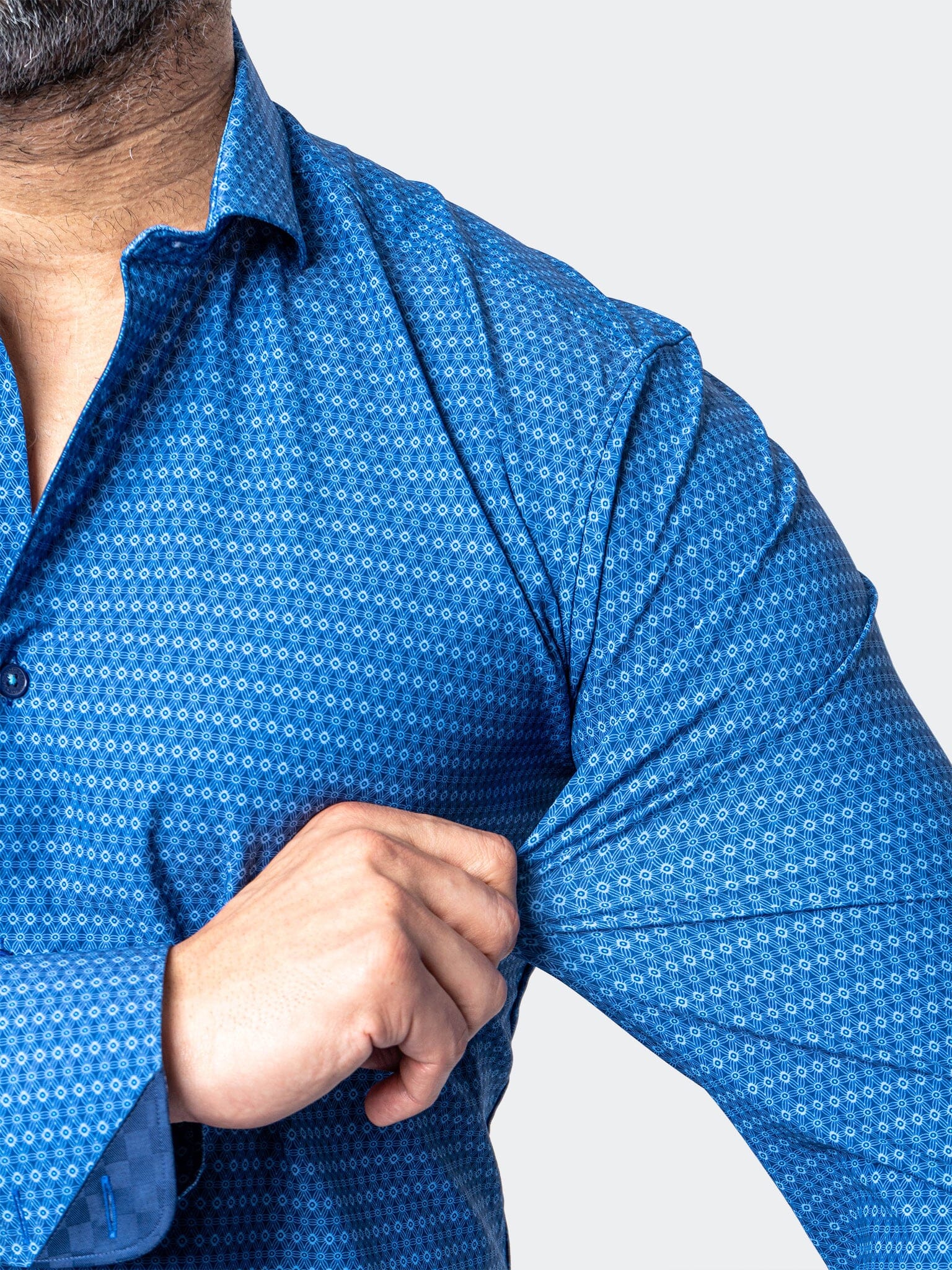 Eins Spectecal Blue Shirt