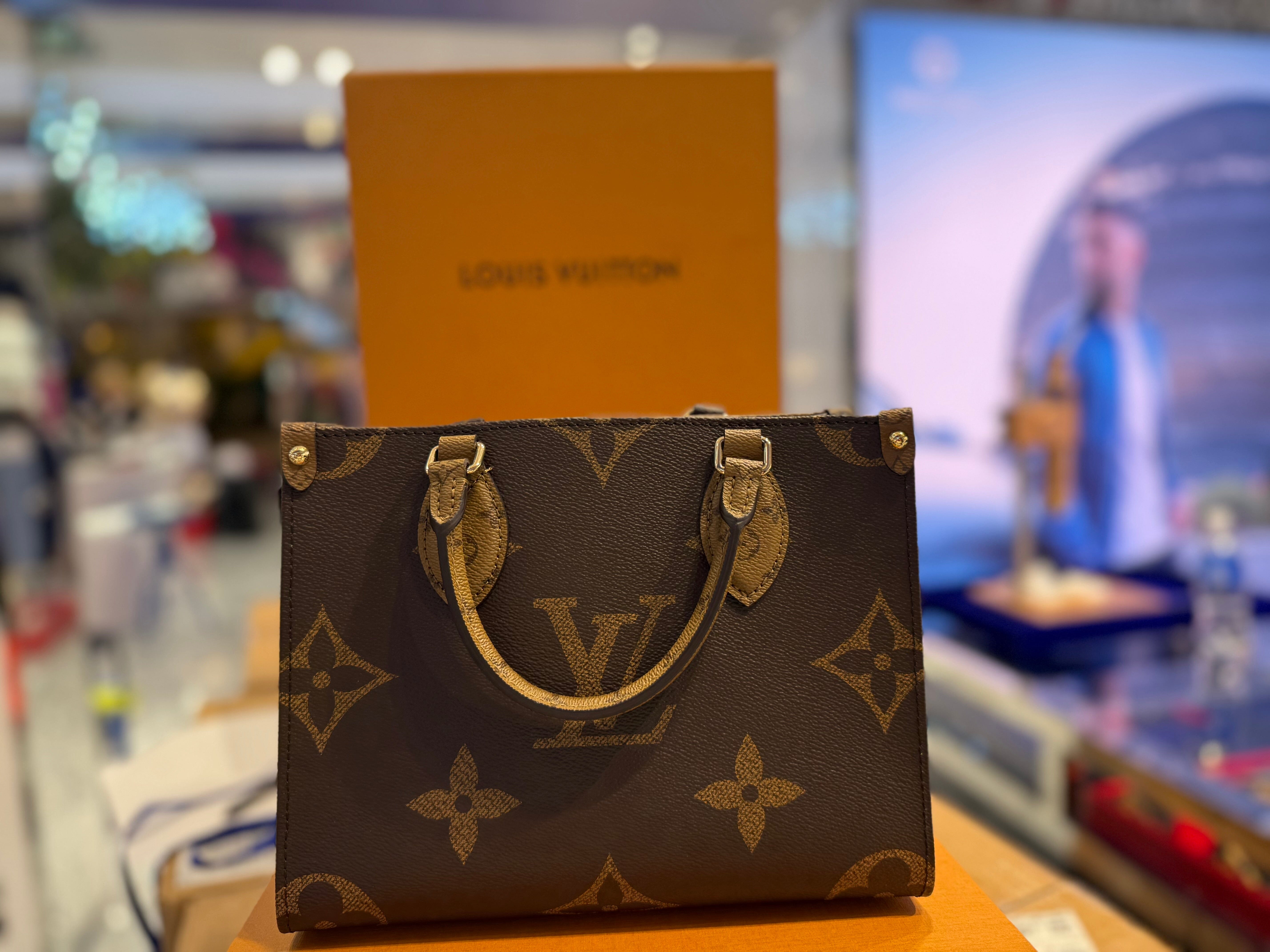 Bag Leather LV OnthegoBB One Size
