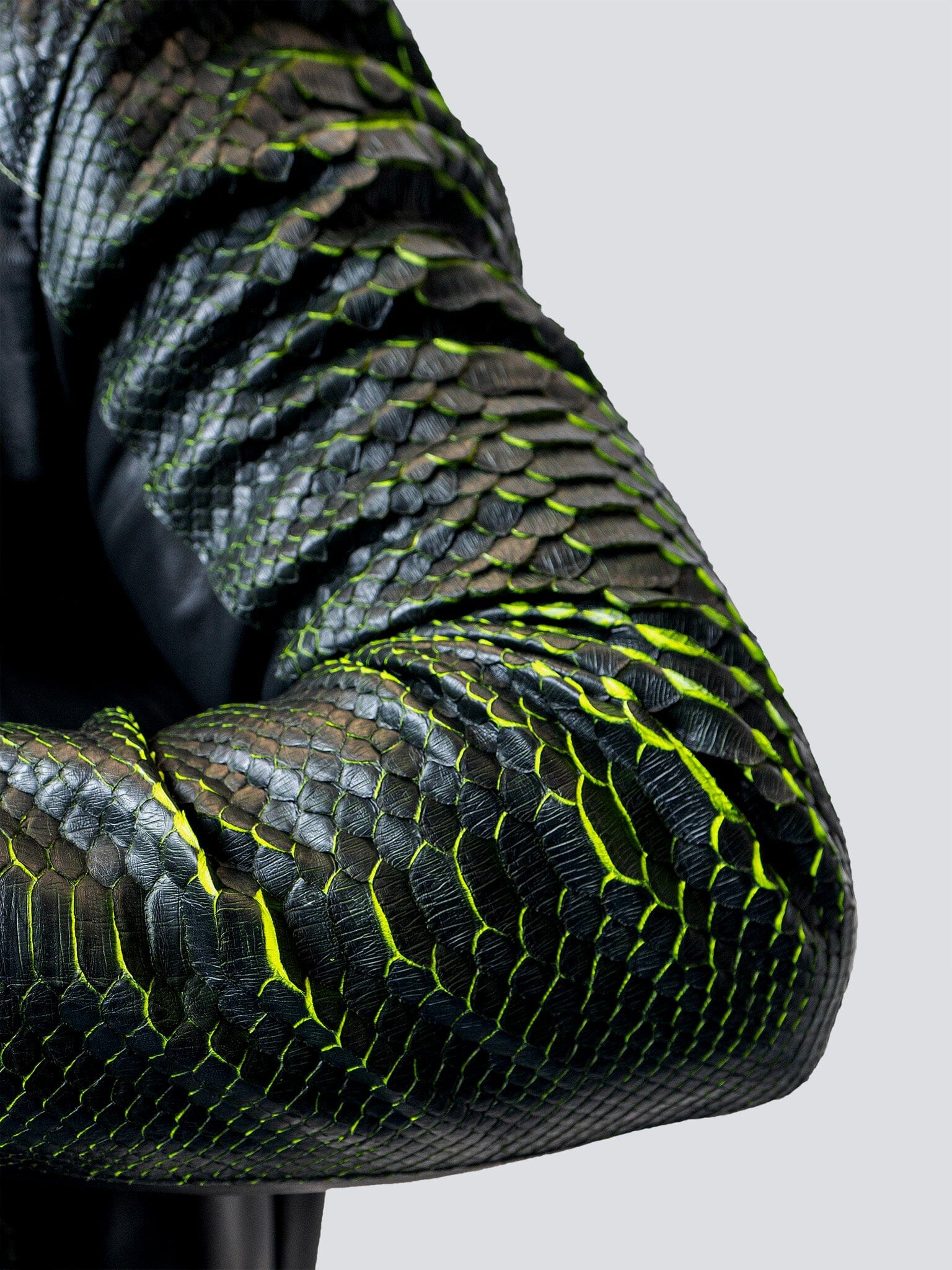 Leather SleevePython Black