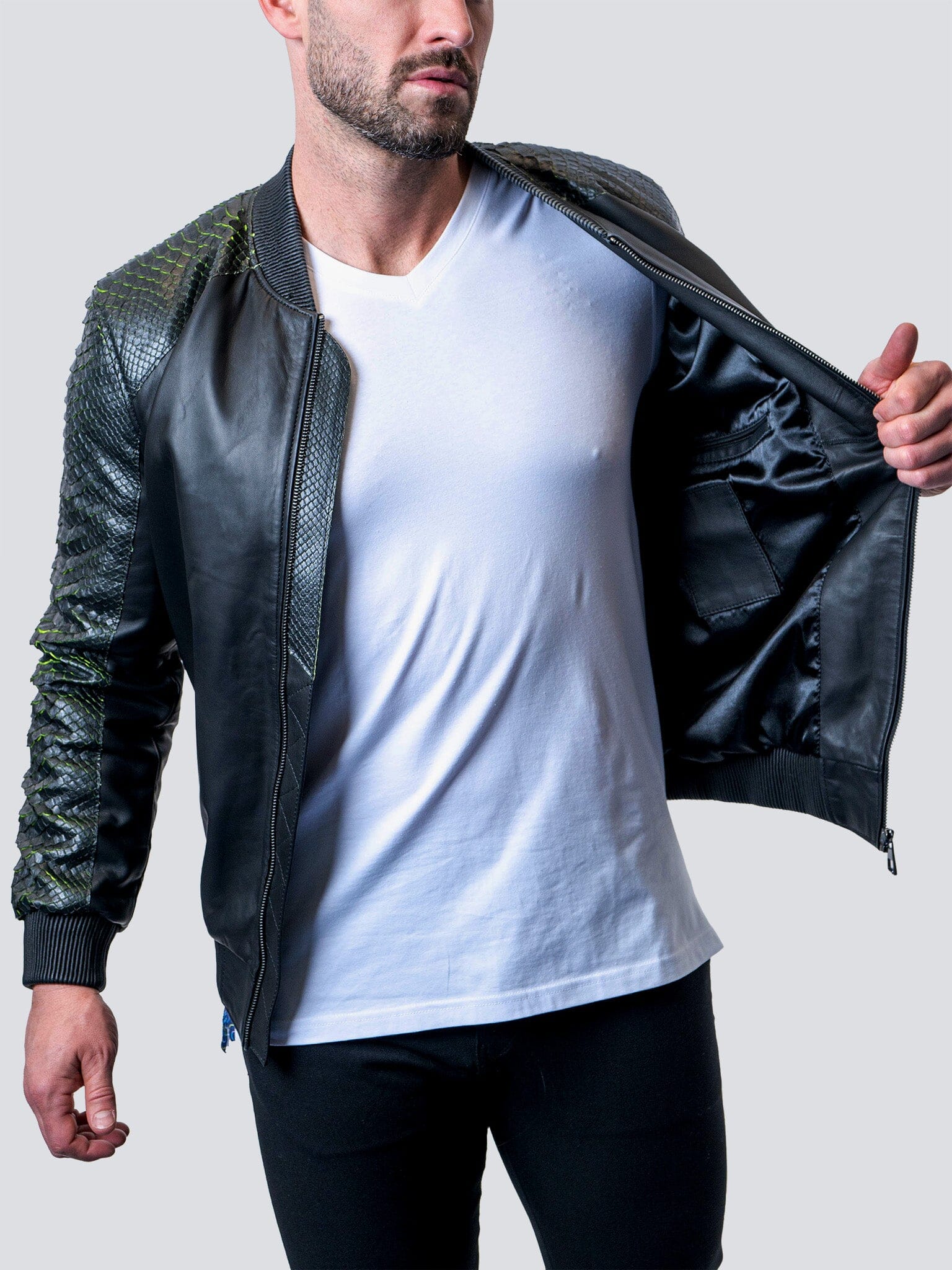 Leather SleevePython Black