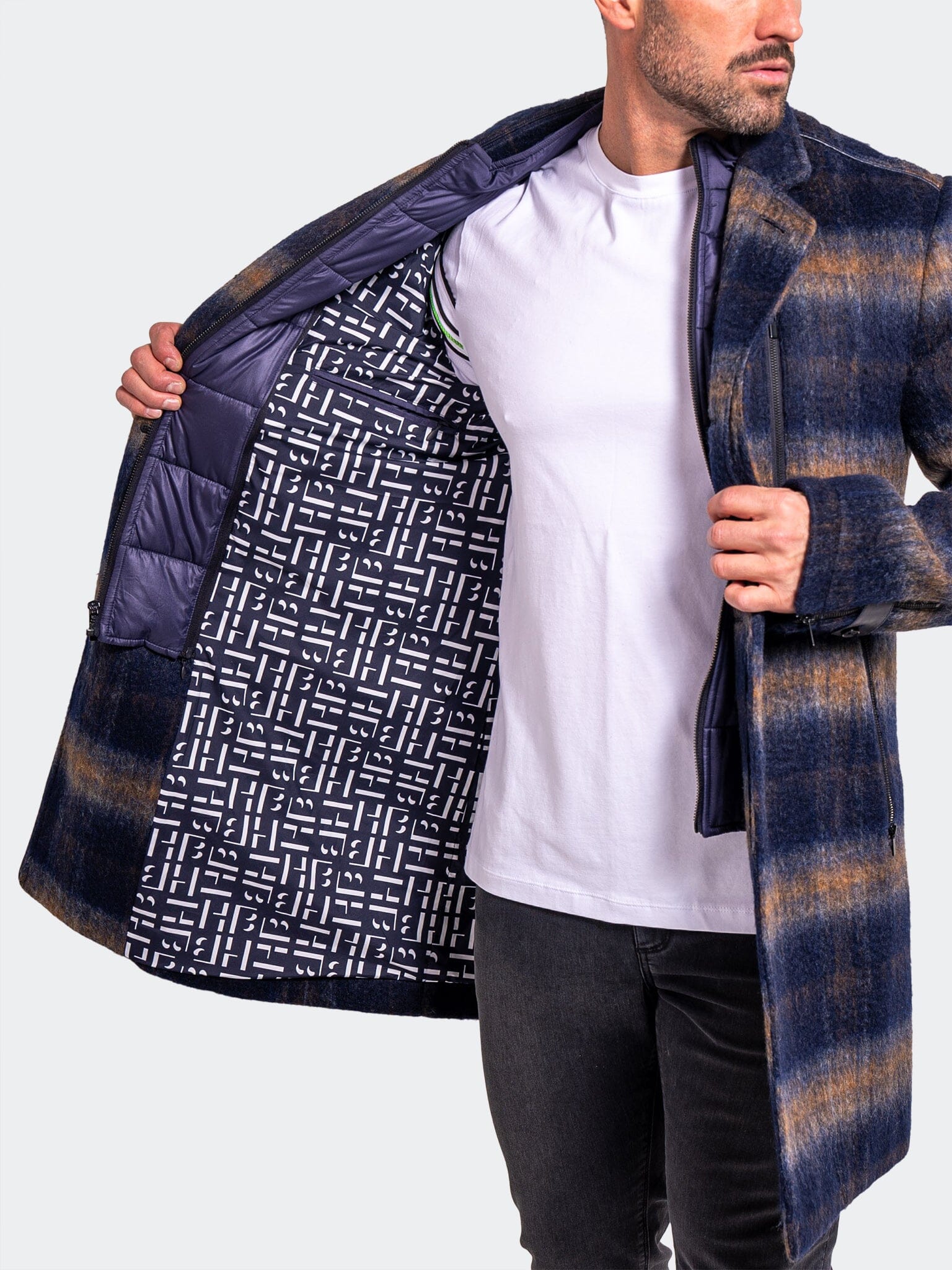 Peacoat Ascension0005 Black