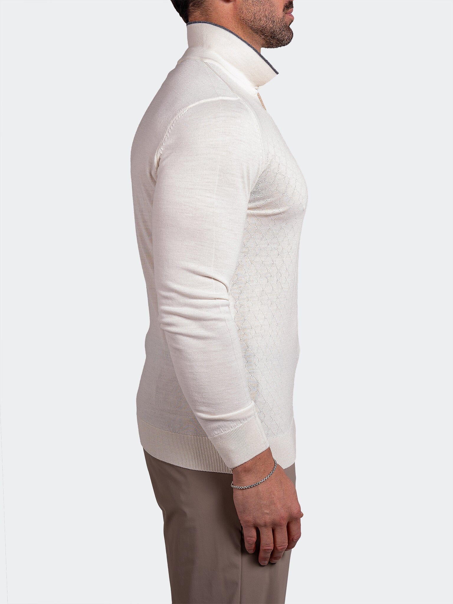 Knitted Passion White Zip Sweater