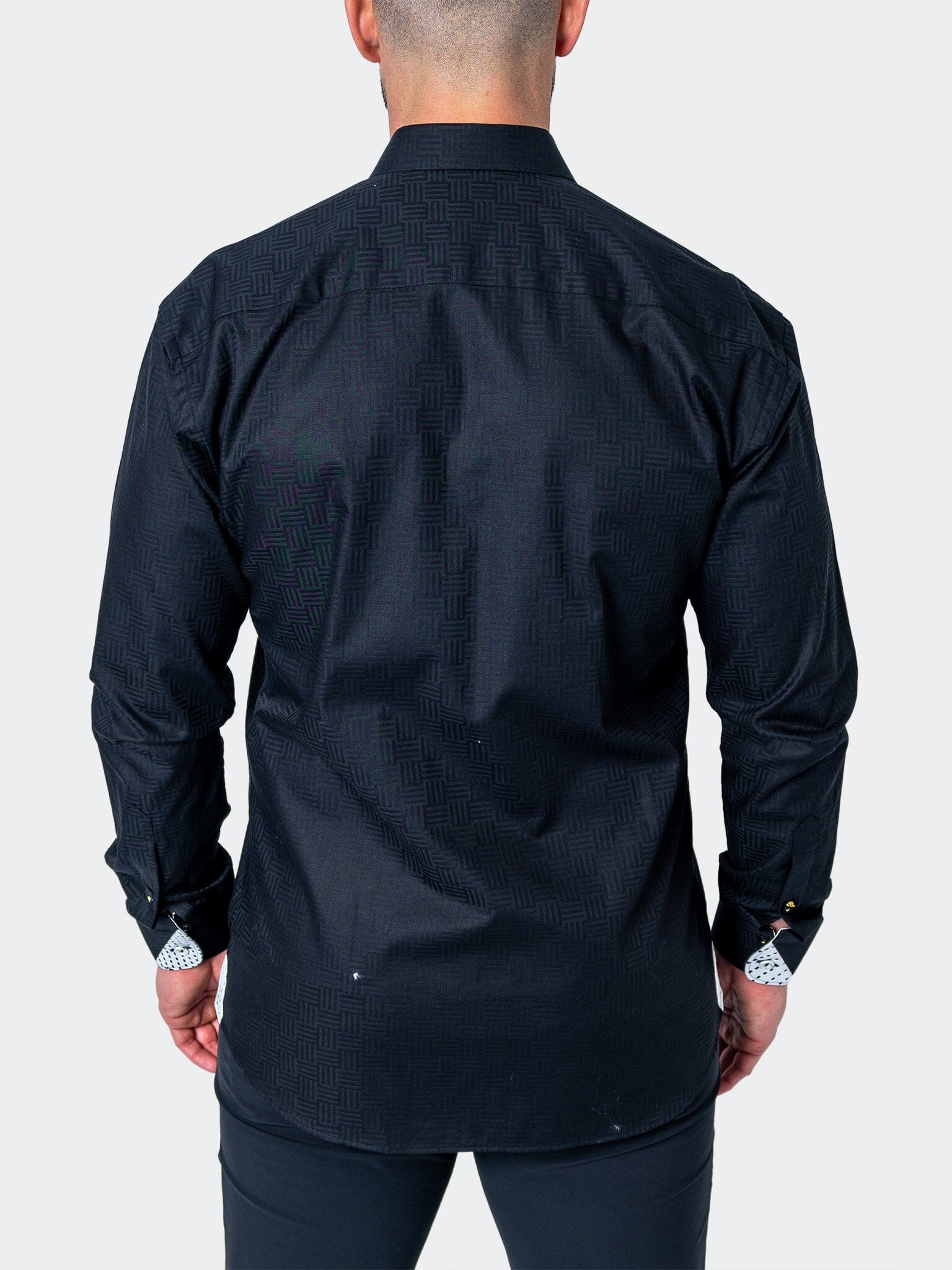 Eins Cubic Black