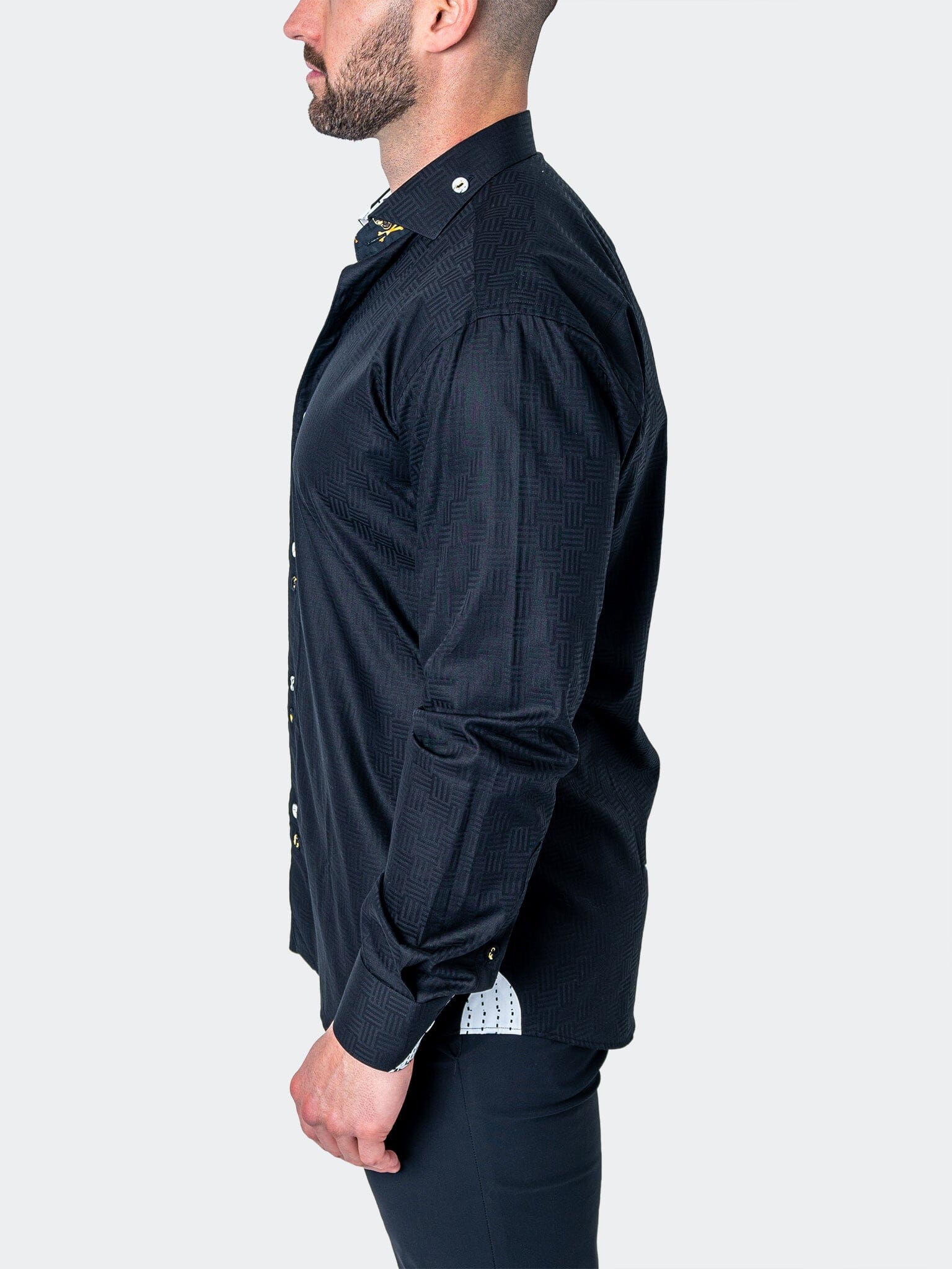 Eins Cubic Black