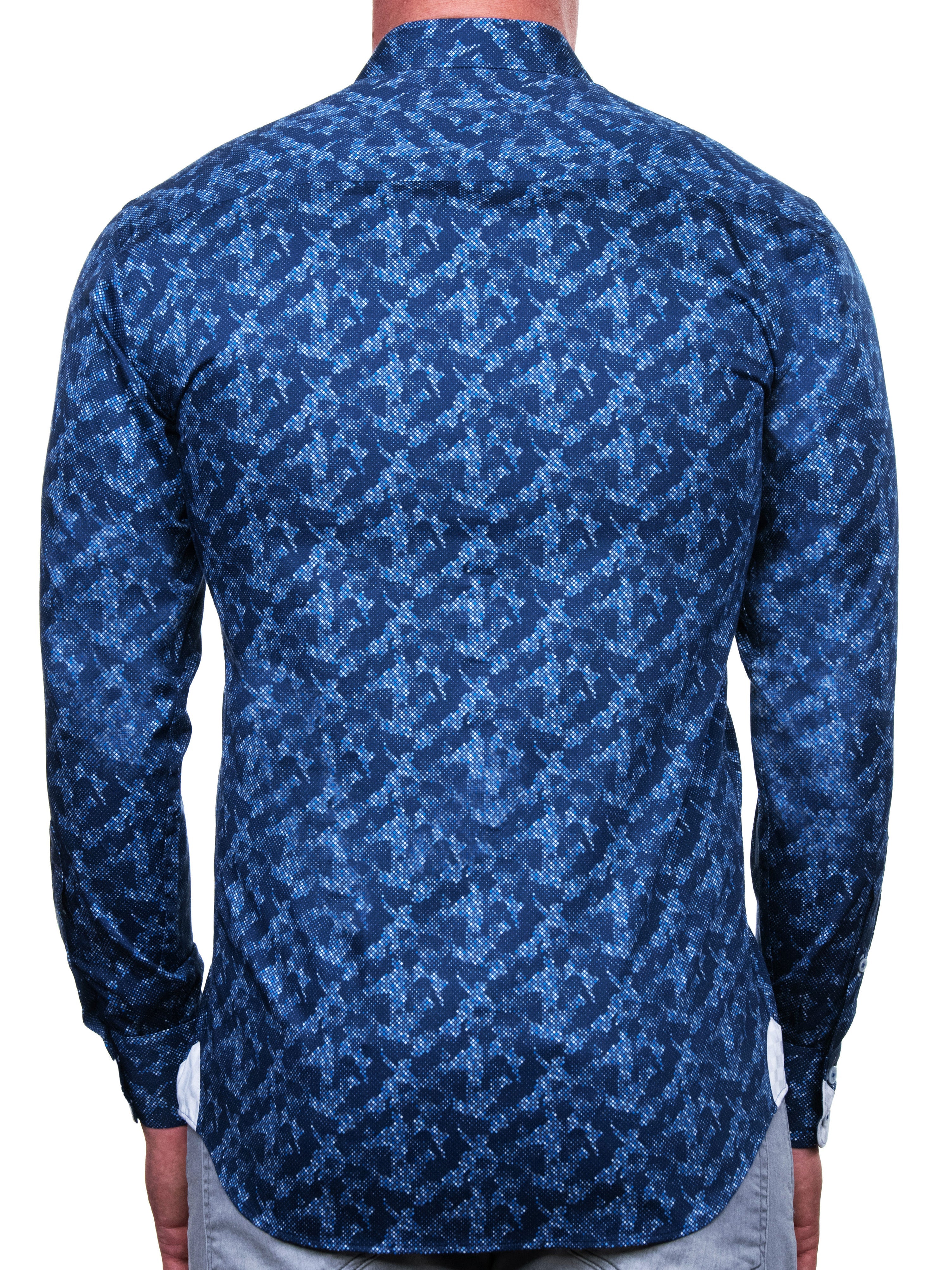 Eins Scattered Blue