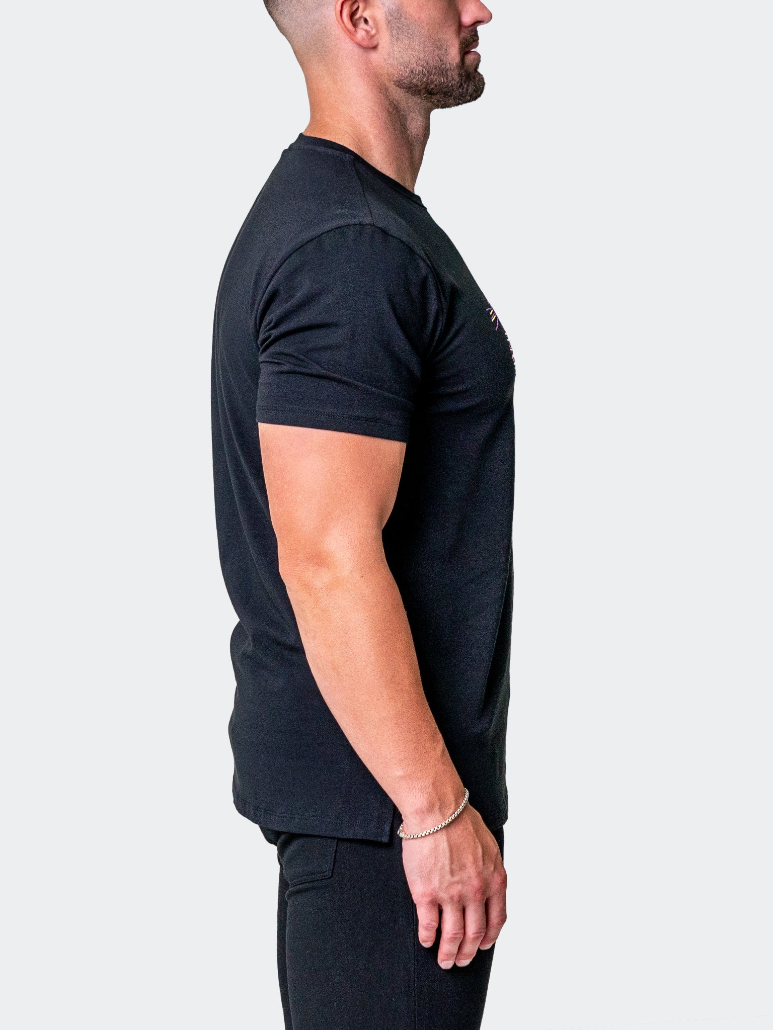 Outline Black Lion Tee