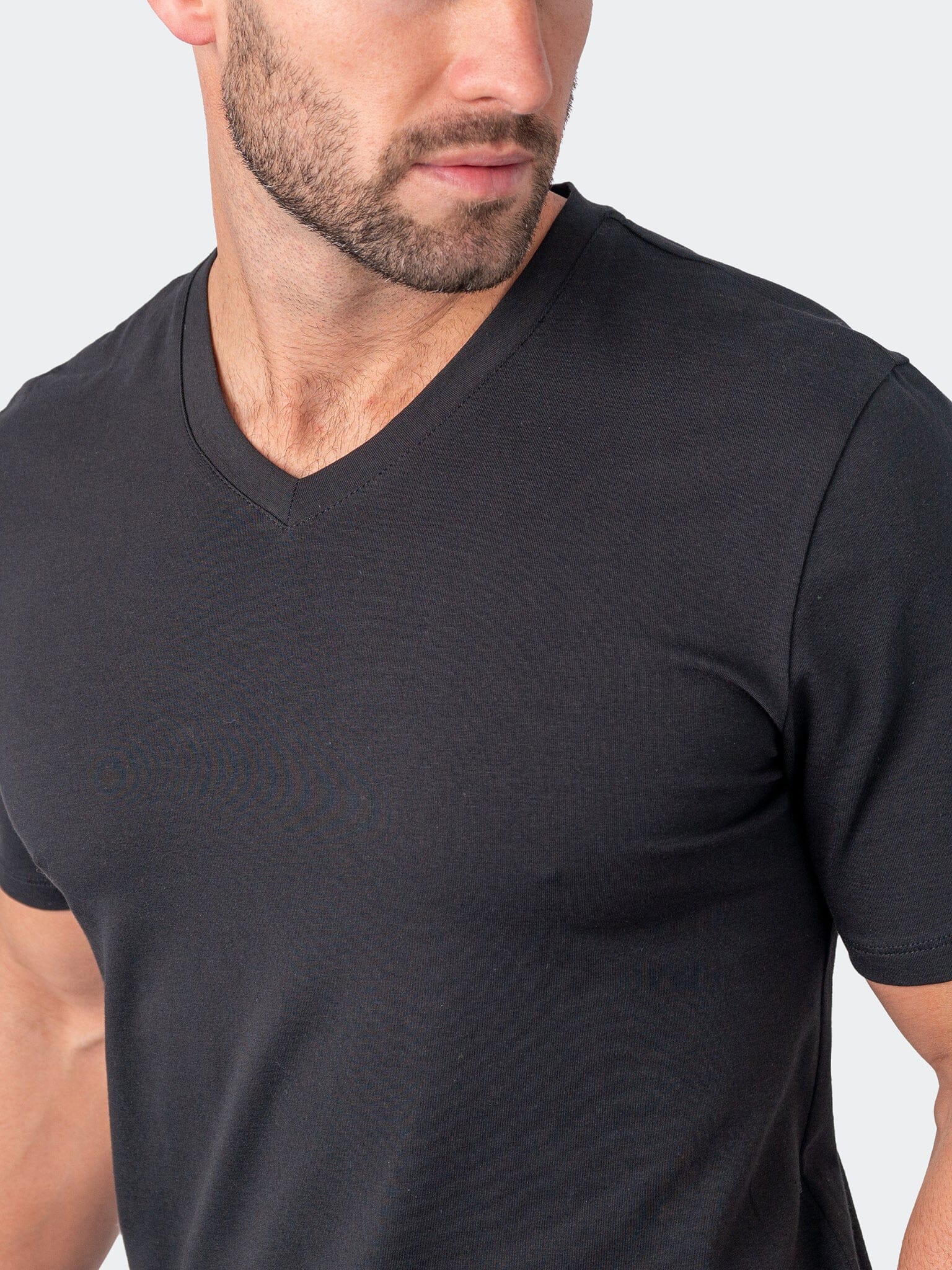 Vivaldi Core Black V-Neck