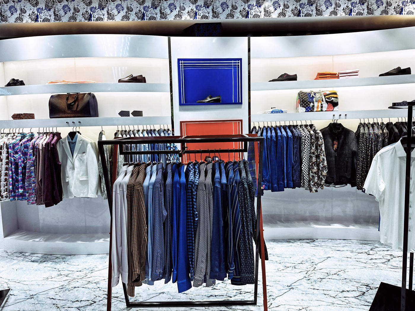 MACEOO boutique interior view 2