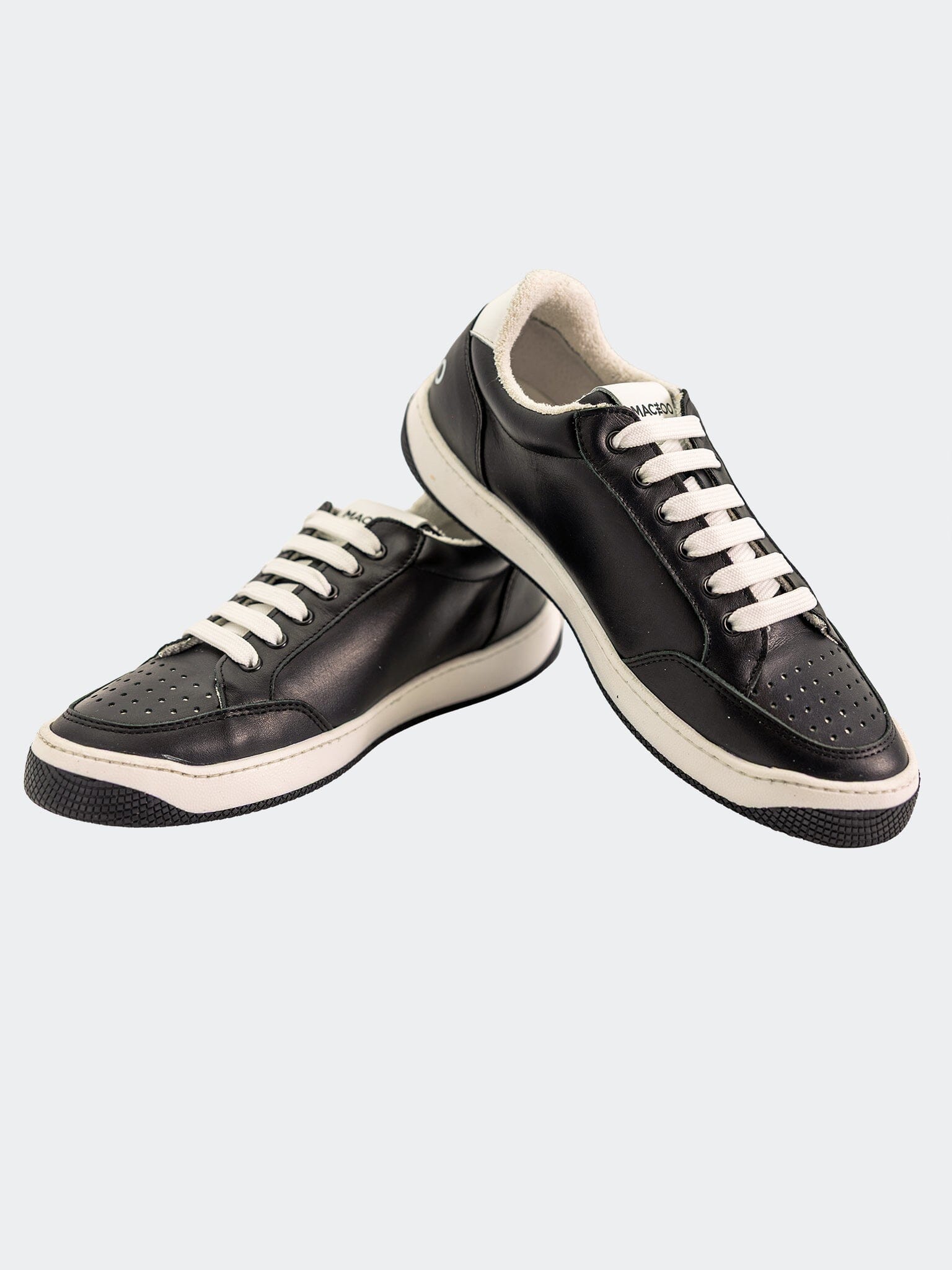 Shoe Casual PerforeBlack