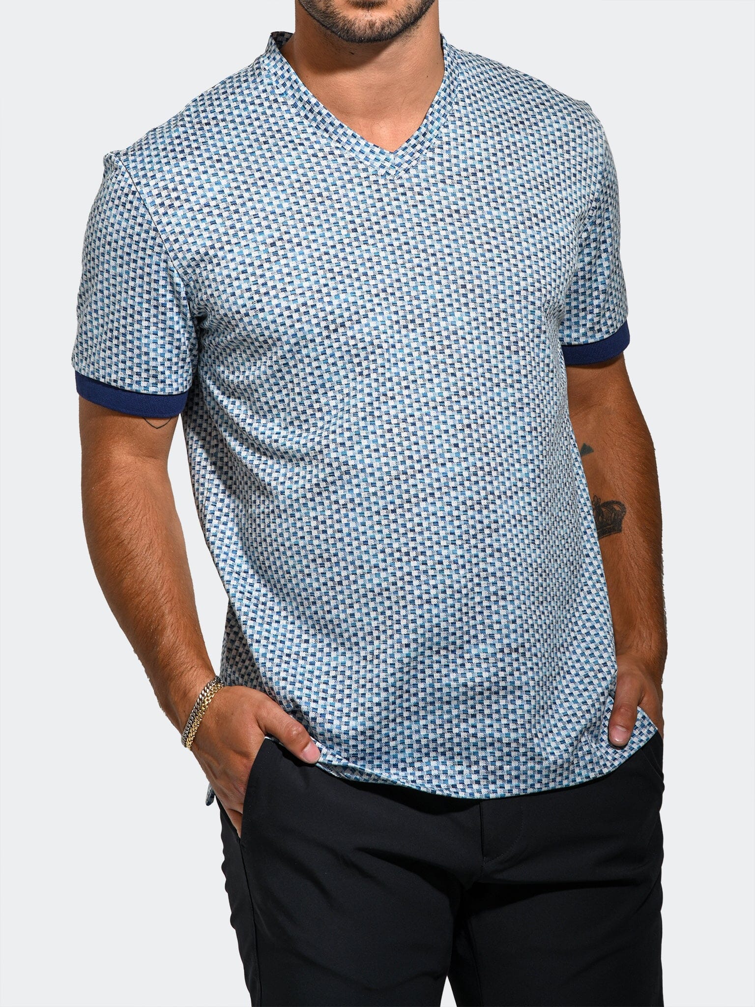 Vivaldi Cubic Blue V-Neck Tee