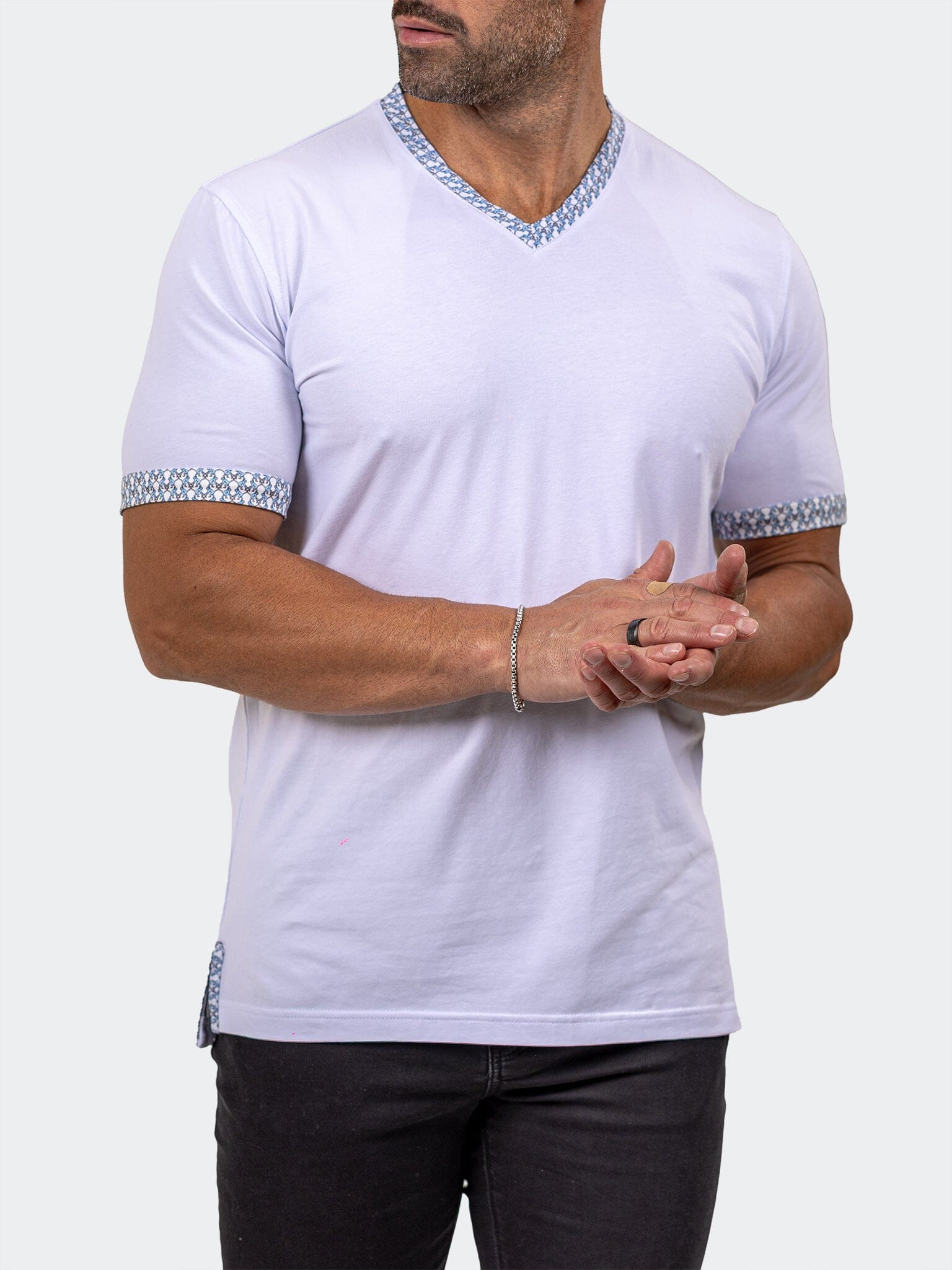 V-neck Edison Marthyr0001 White