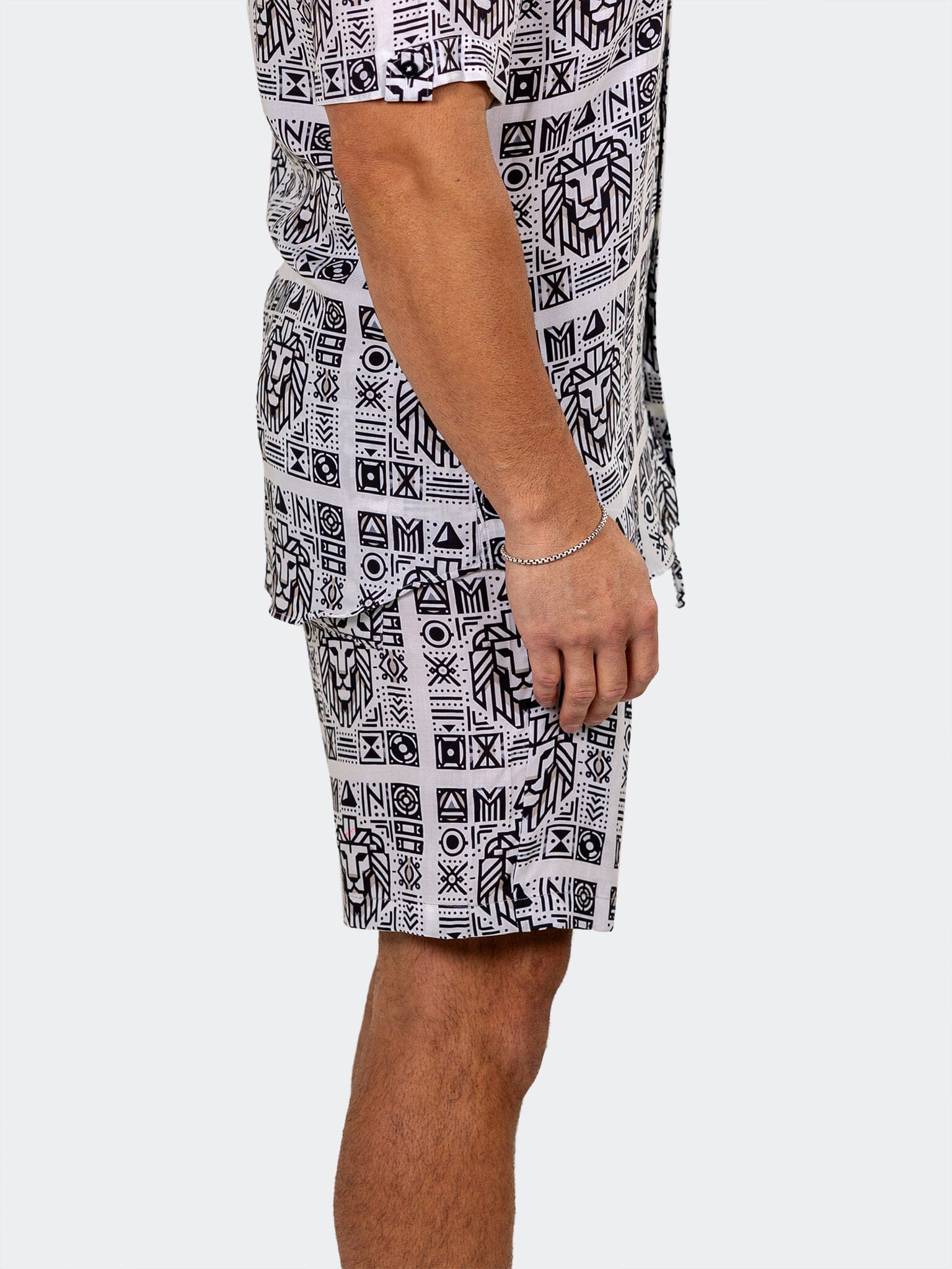Marthyr Tribal Print Shorts