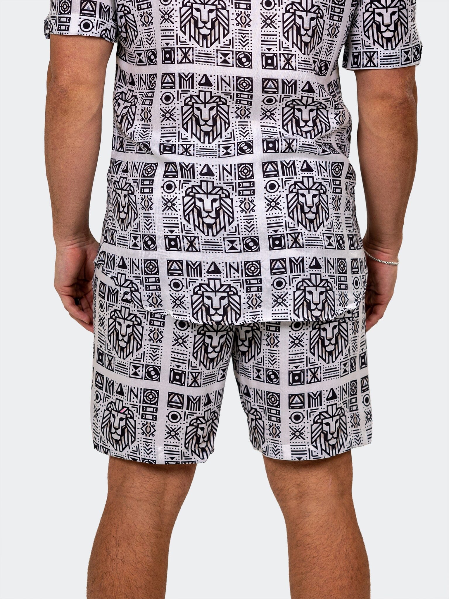 Marthyr Tribal Print Shorts