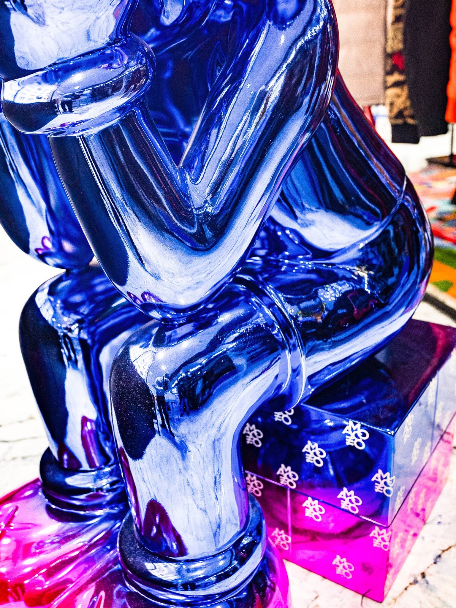 Statue Shy Kaws
