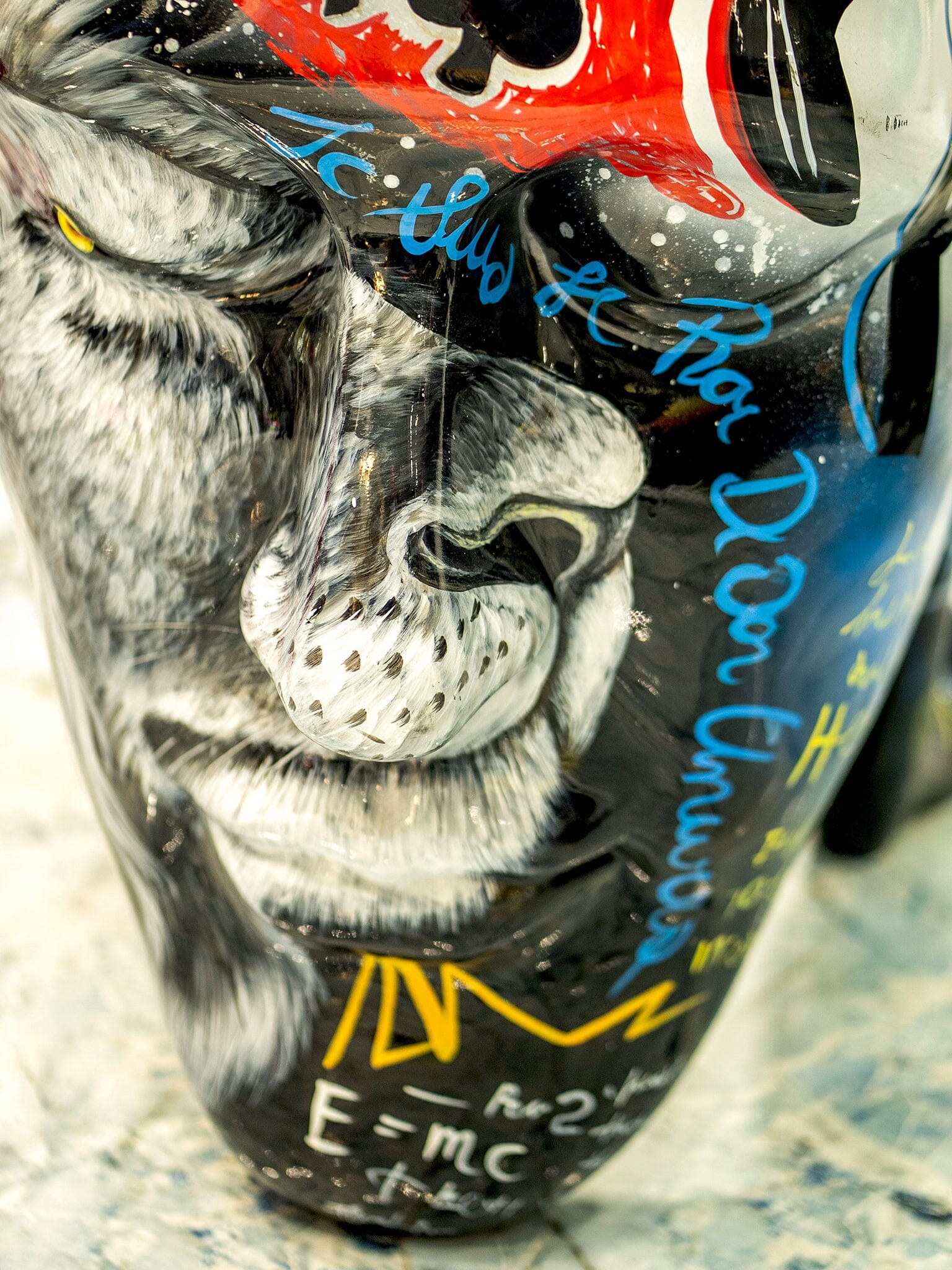 Statue Blue Man Chair