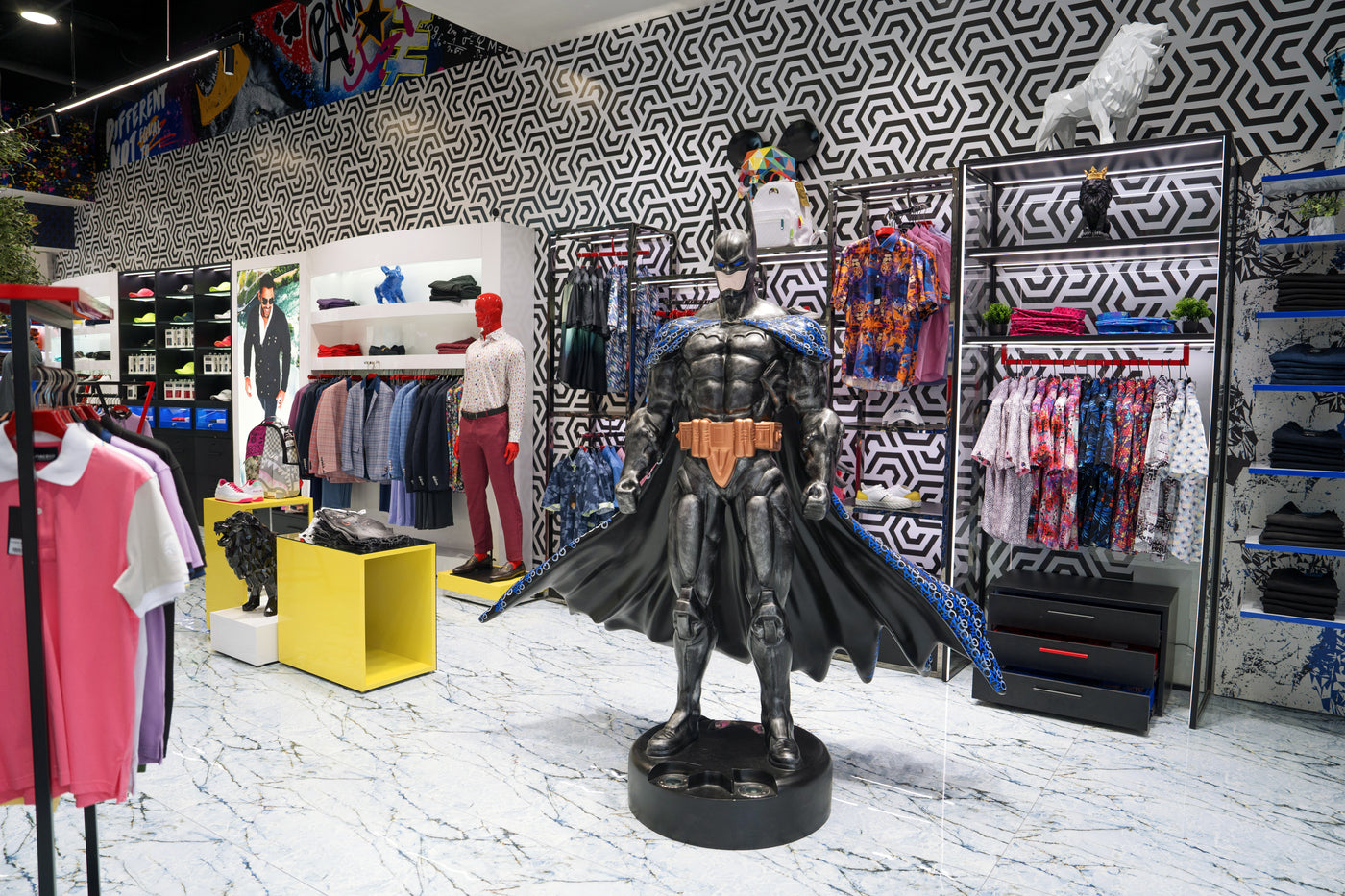 MACEOO boutique interior view 4