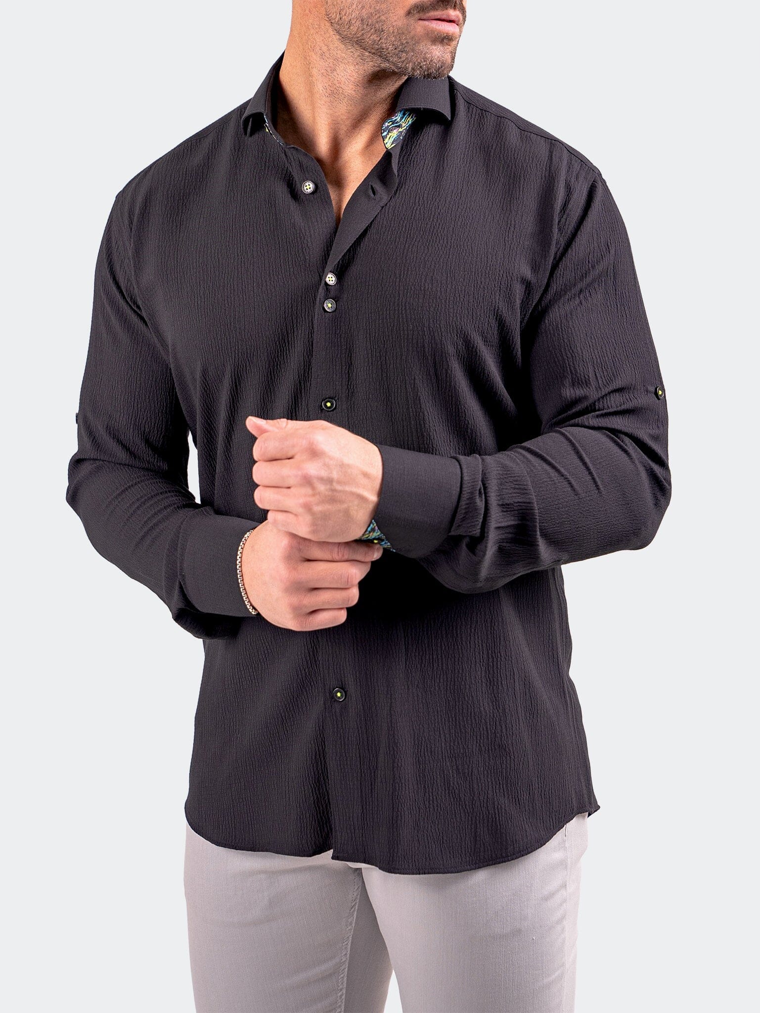 Eins Resistance Black Shirt
