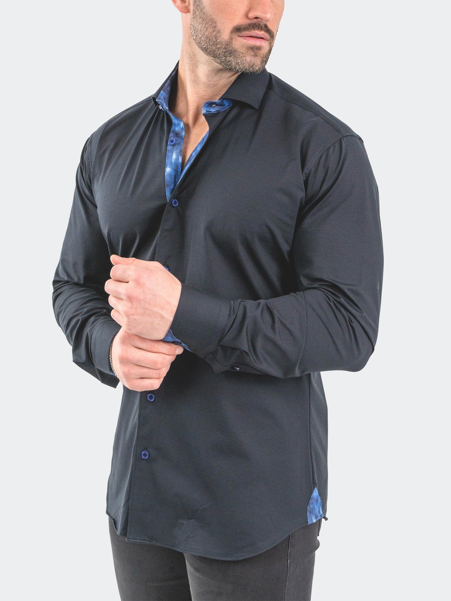 Eins Stretch Solid Black Shirt