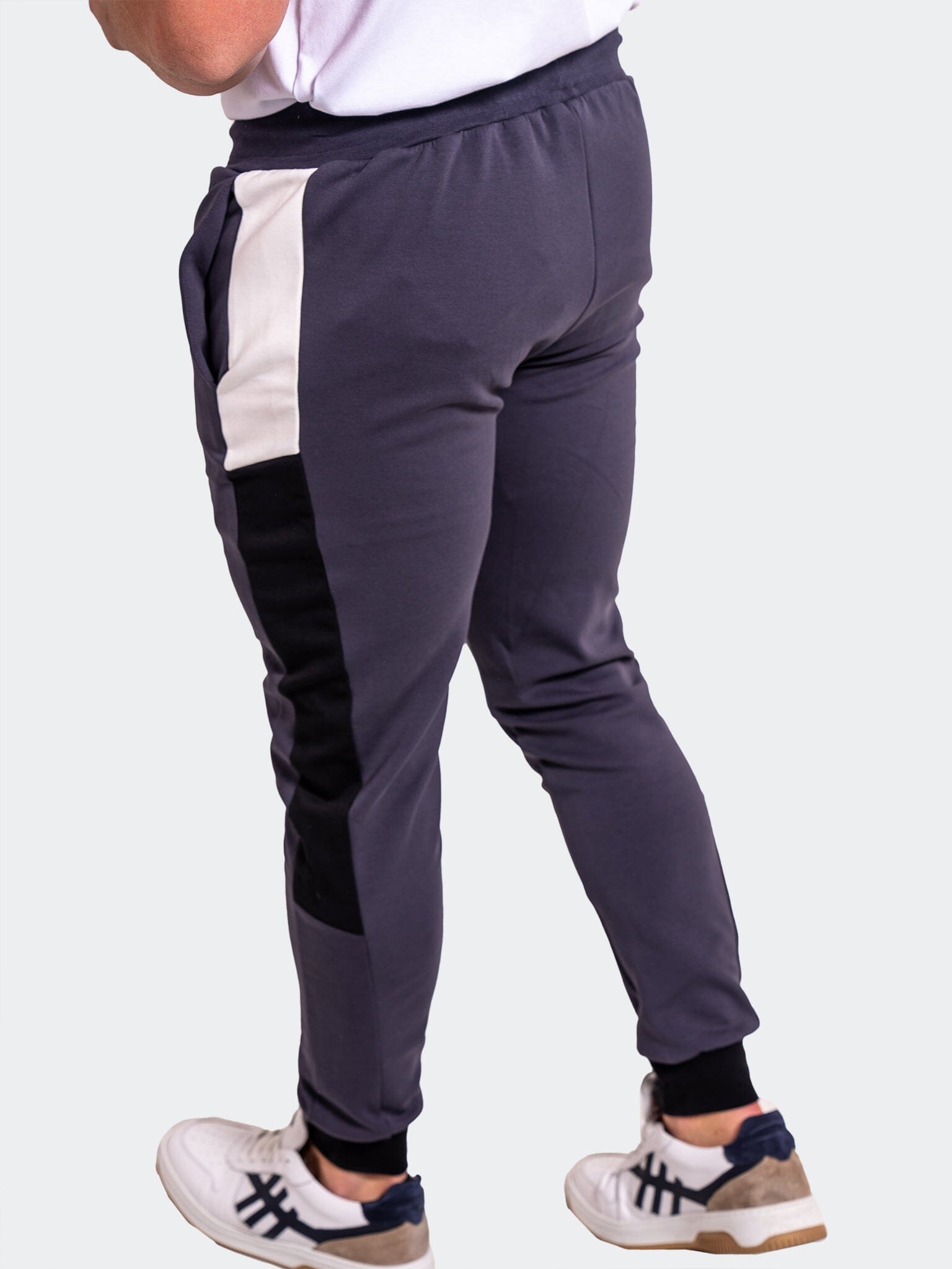 Jogger Resistance55 Grey