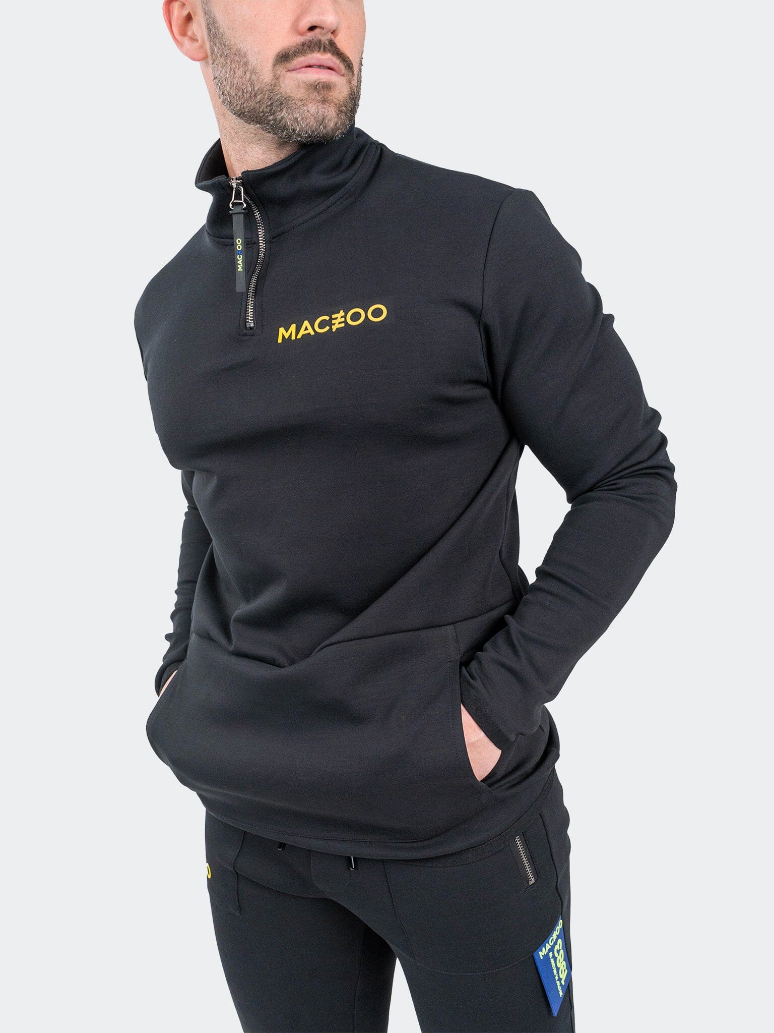 QuarterZip Stealth Black