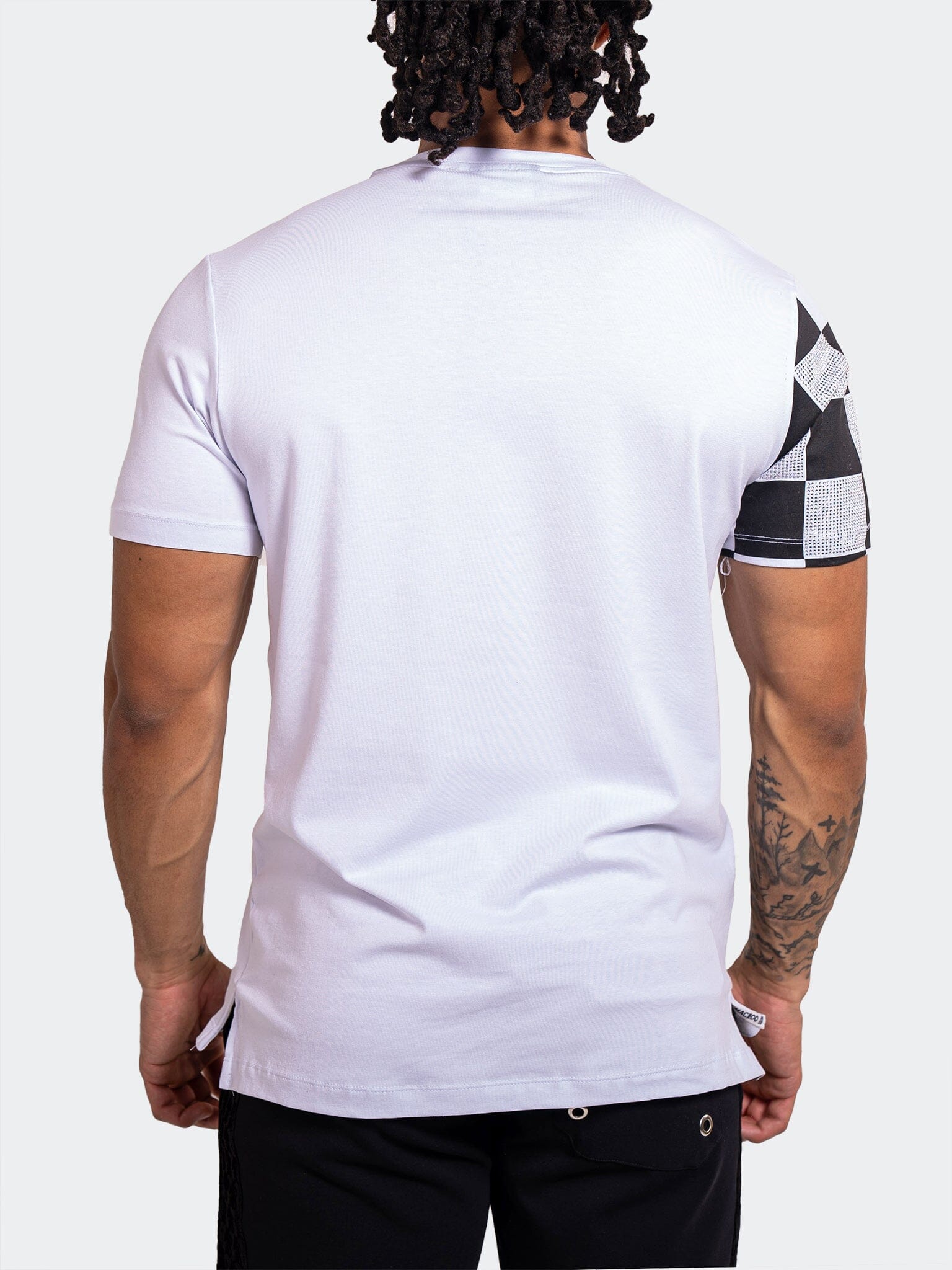 Tee LionChess White