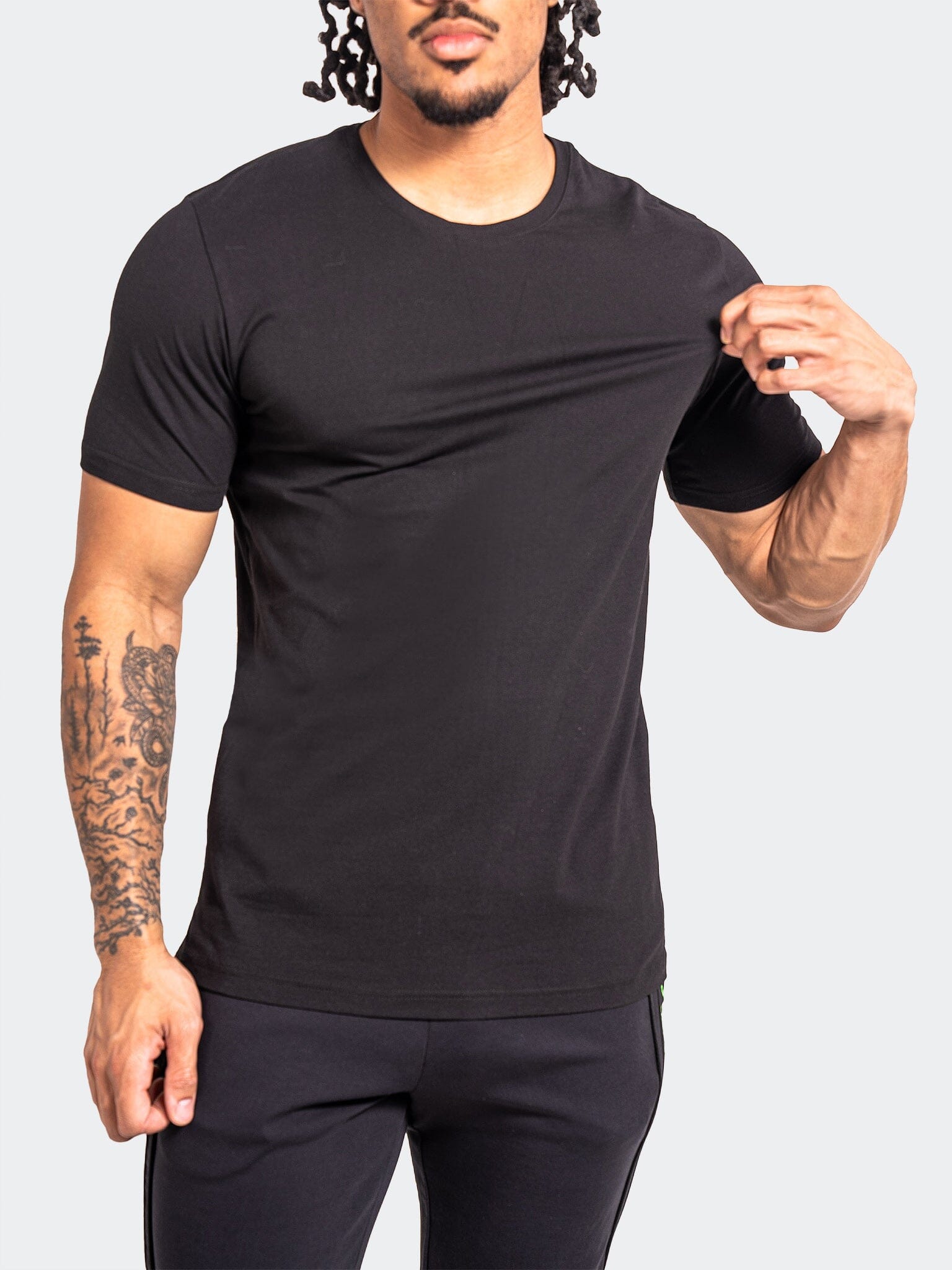 Tee ResistanceNeon Black
