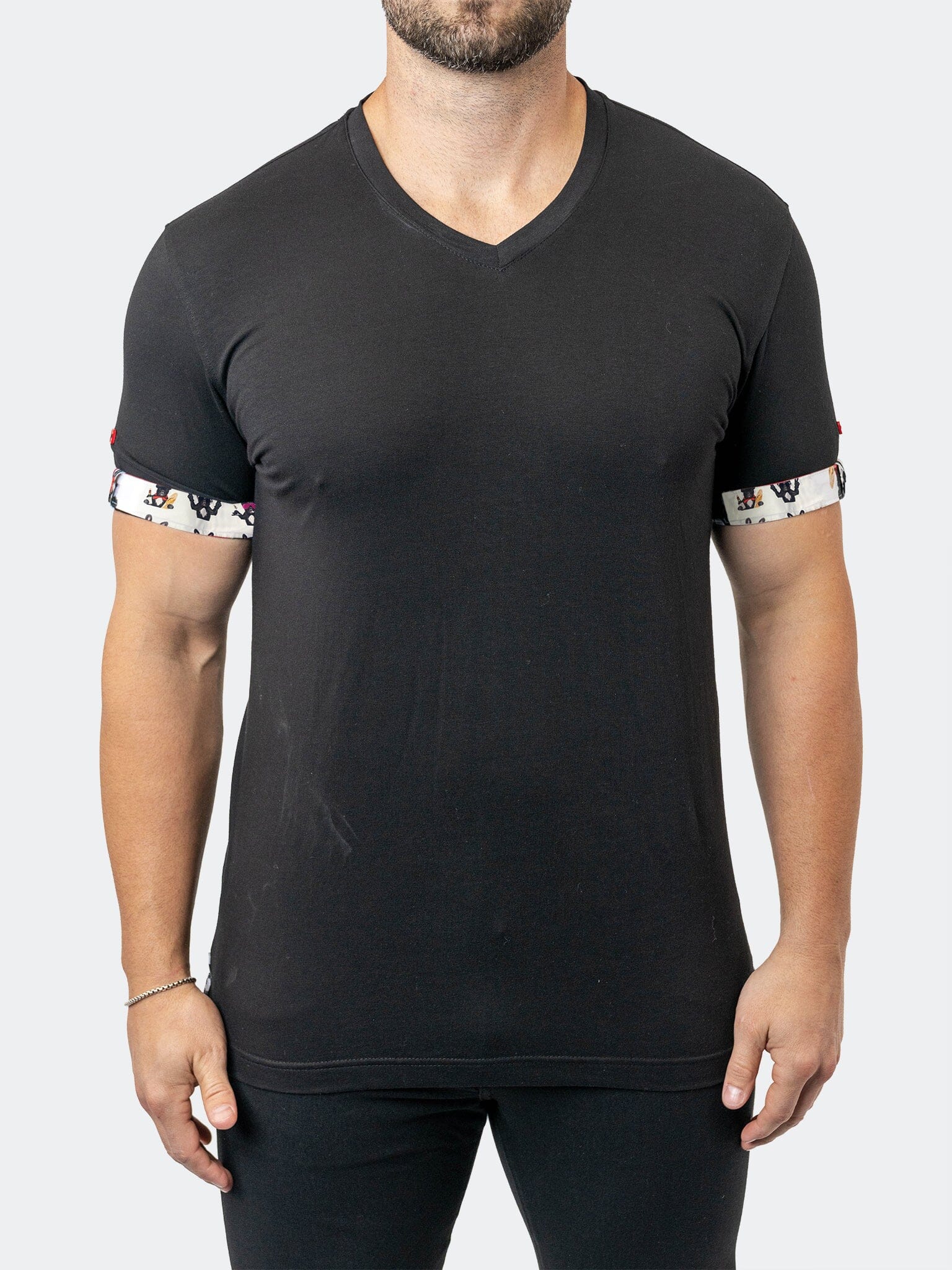 Vivaldi Solid Black V-Neck Tee