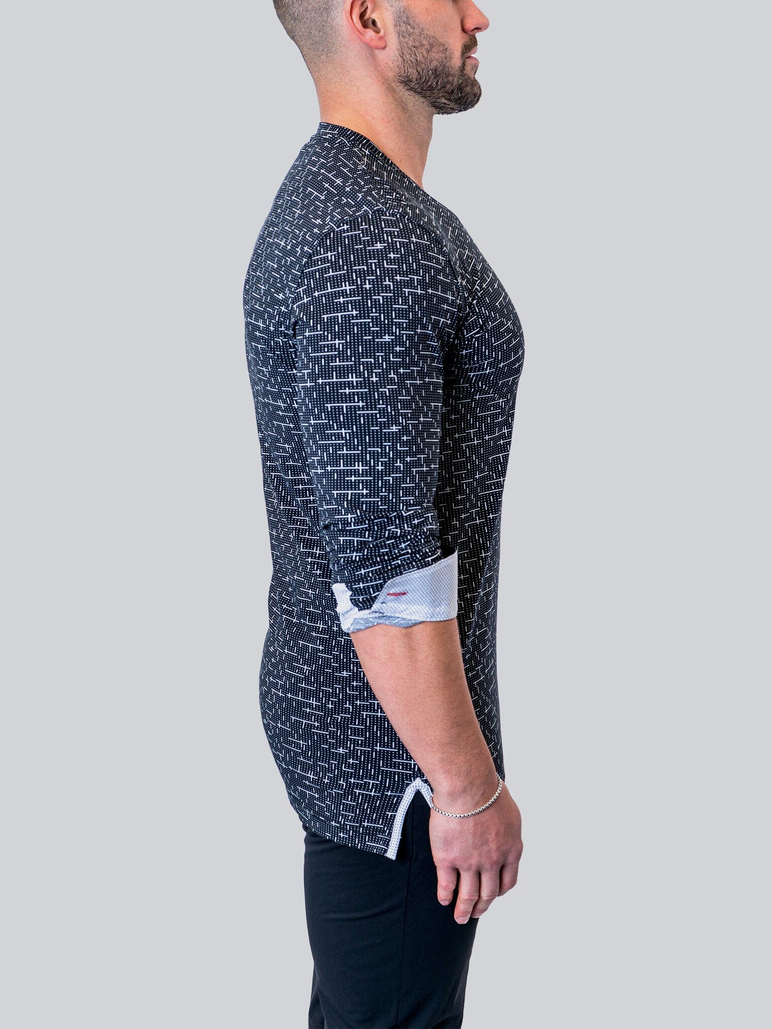 Perm Edison Tetris Black V-Neck