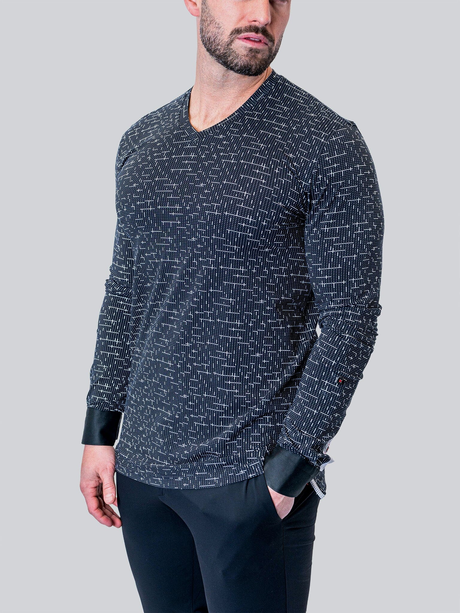 Perm Edison Tetris Black V-Neck