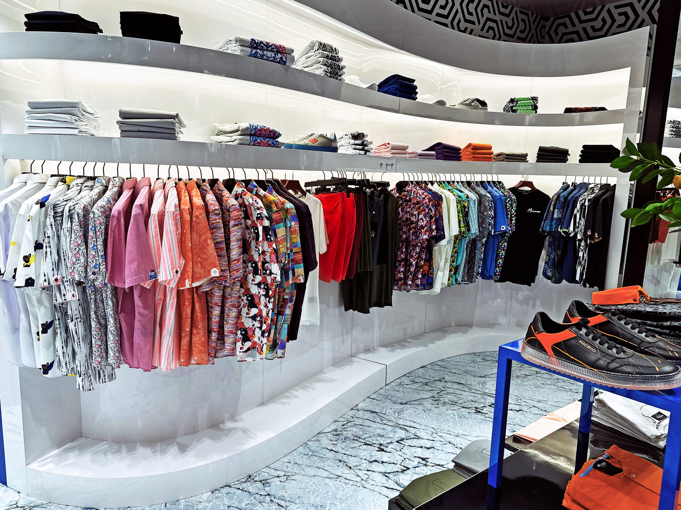 MACEOO boutique interior view 5