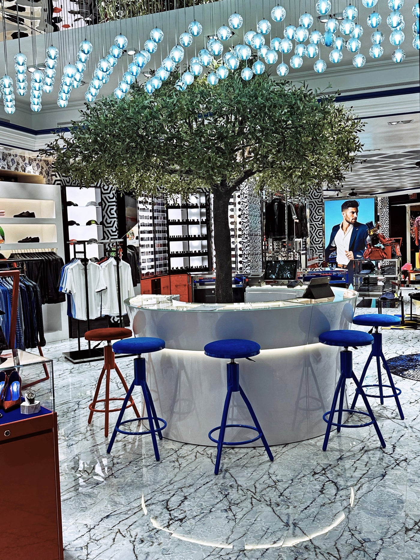 MACEOO boutique interior view 4