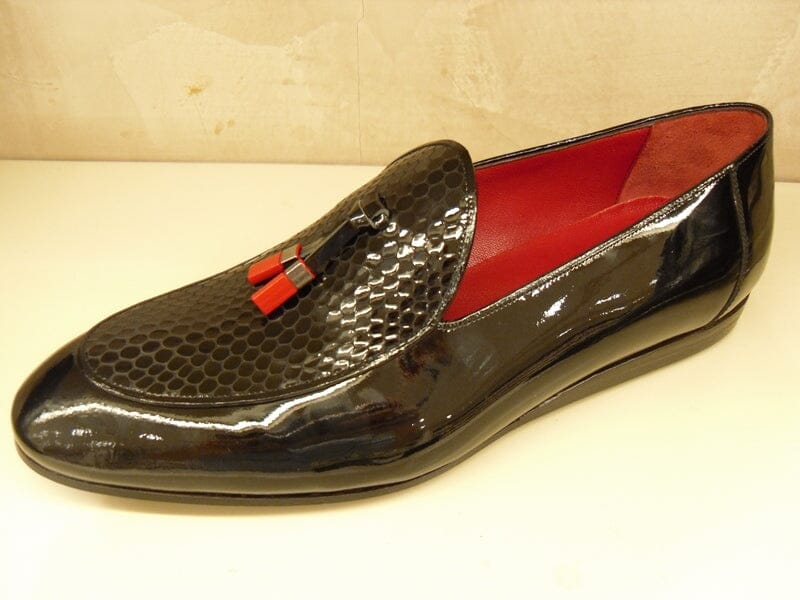 Shoe Class Slip Gloss Scale Black