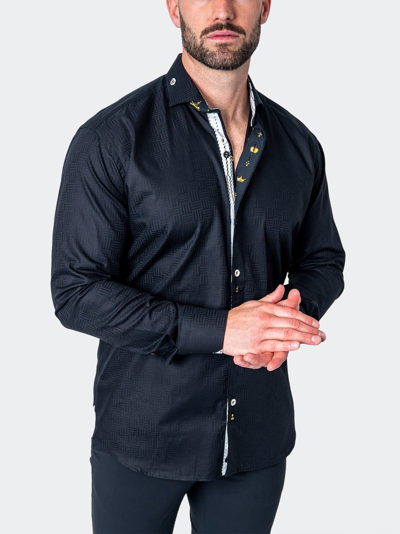 Eins Cubic Black