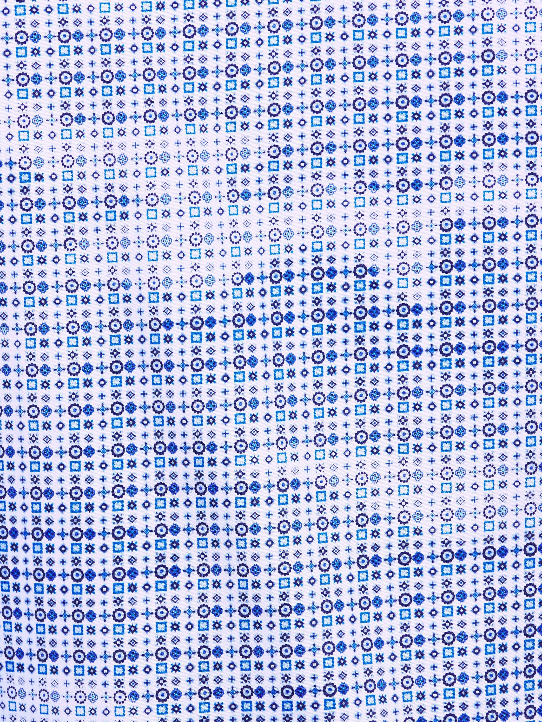 Eins Spring White