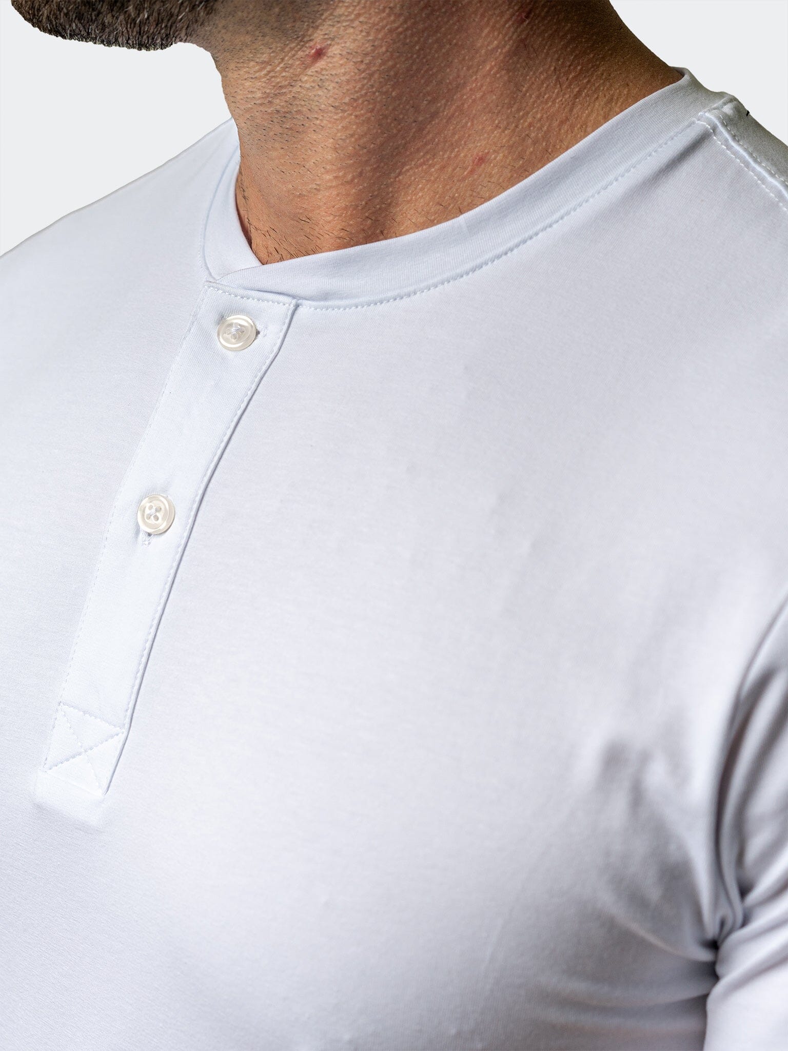 Perm Henley Core White