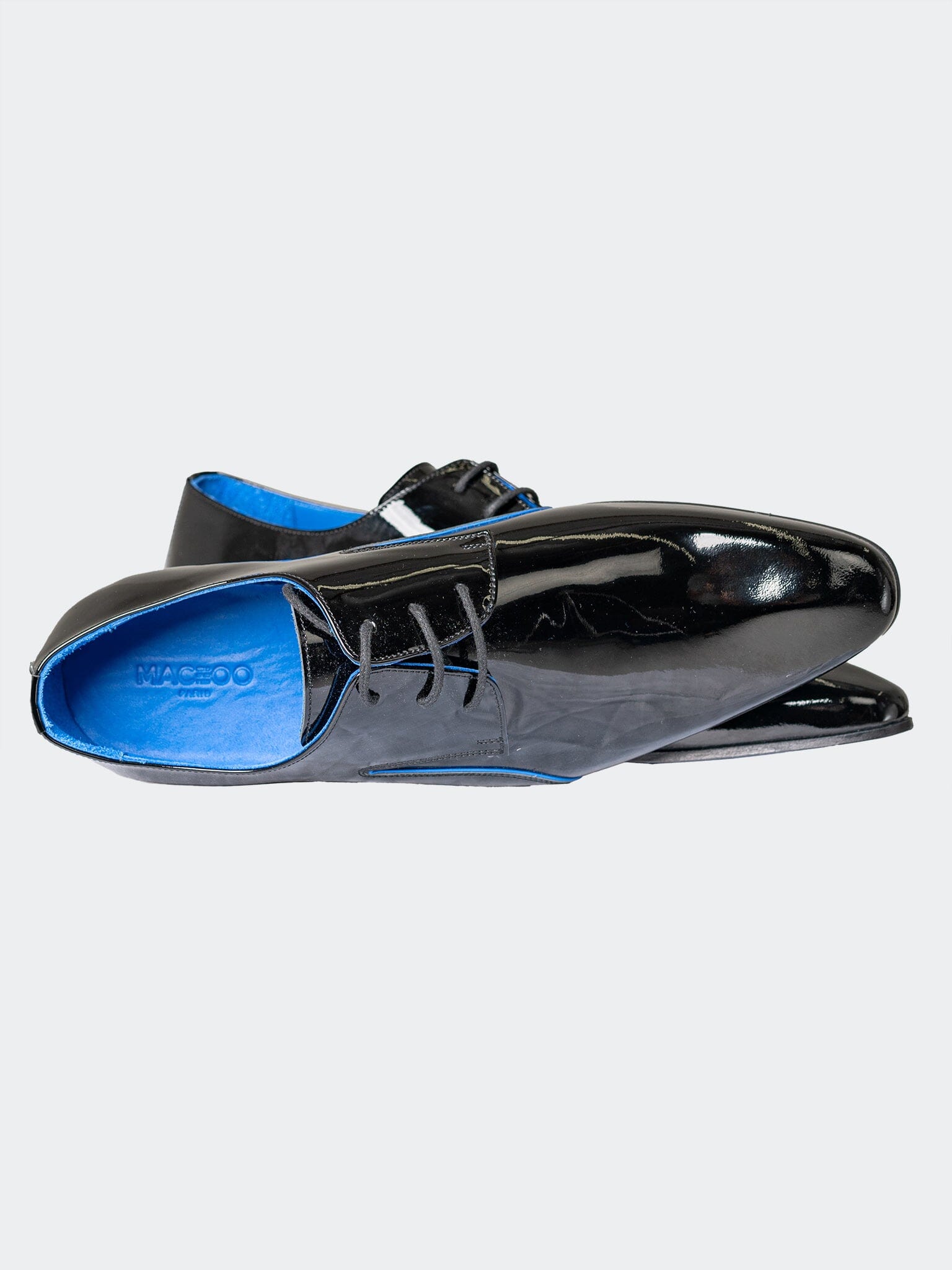 Class Blue Trim Black Shoe