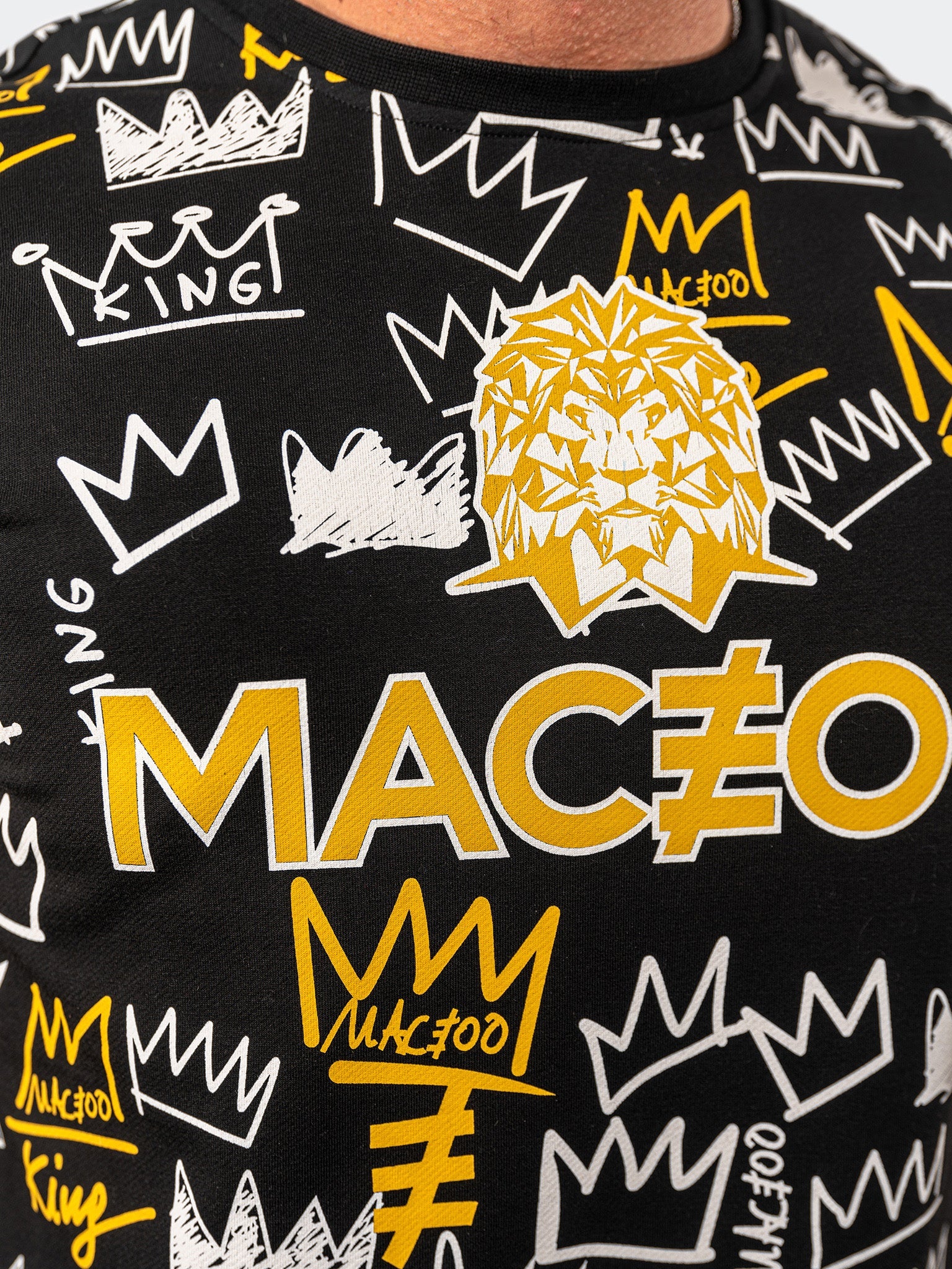 Kingdom Black Crew Sweater