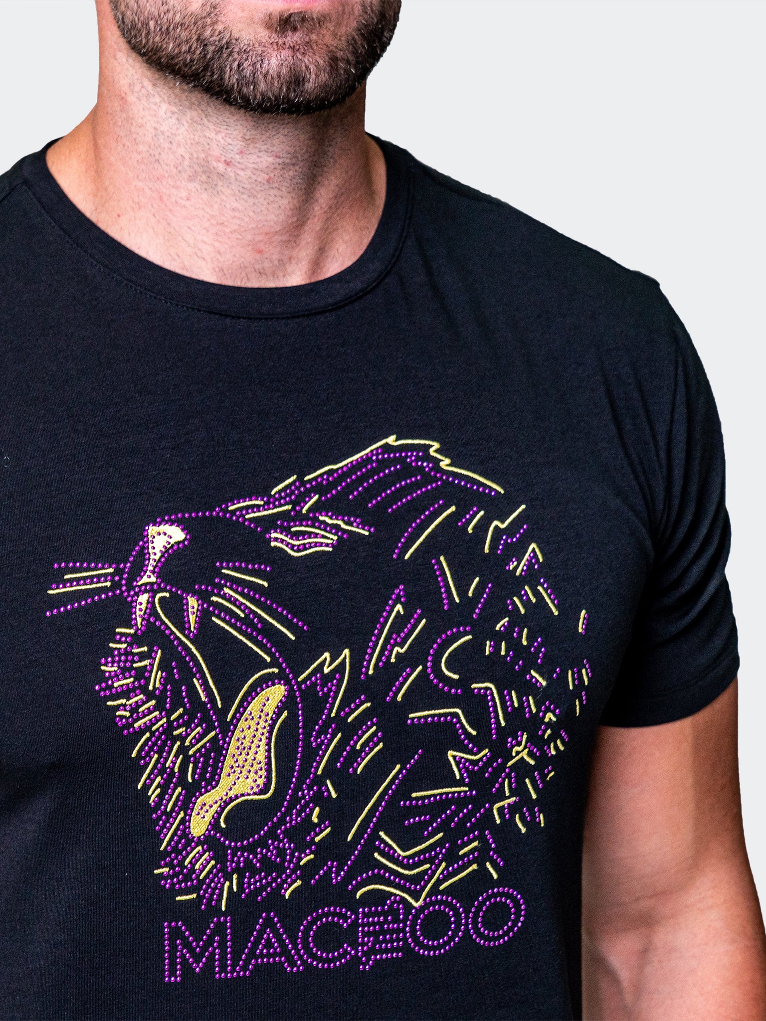 Outline Black Lion Tee