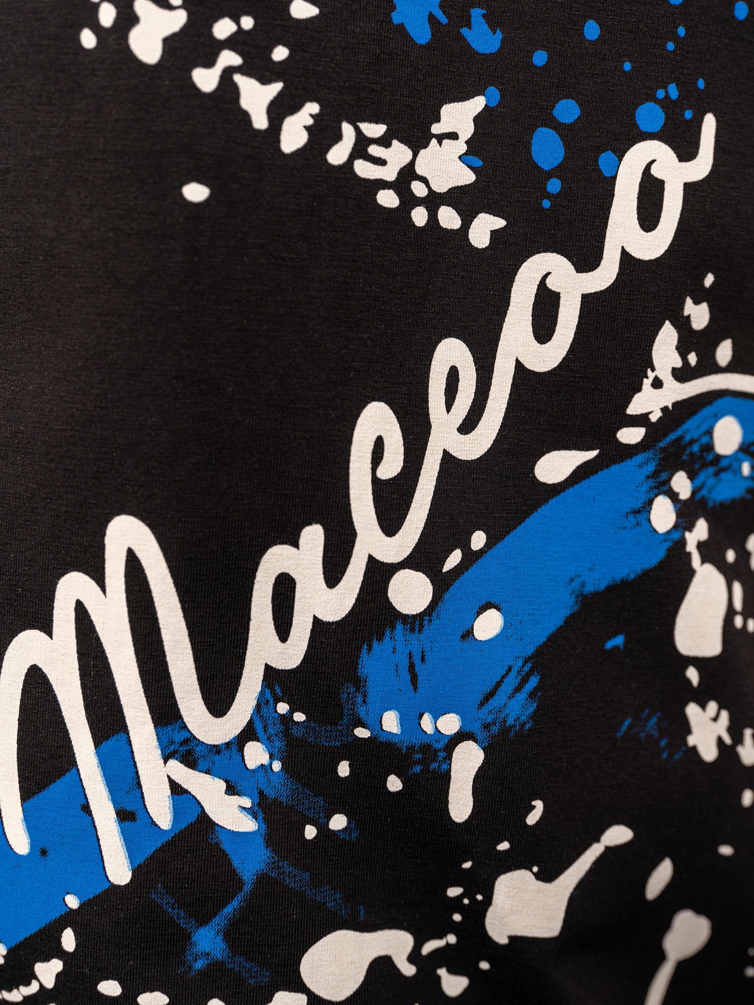 Tee Abstract Black