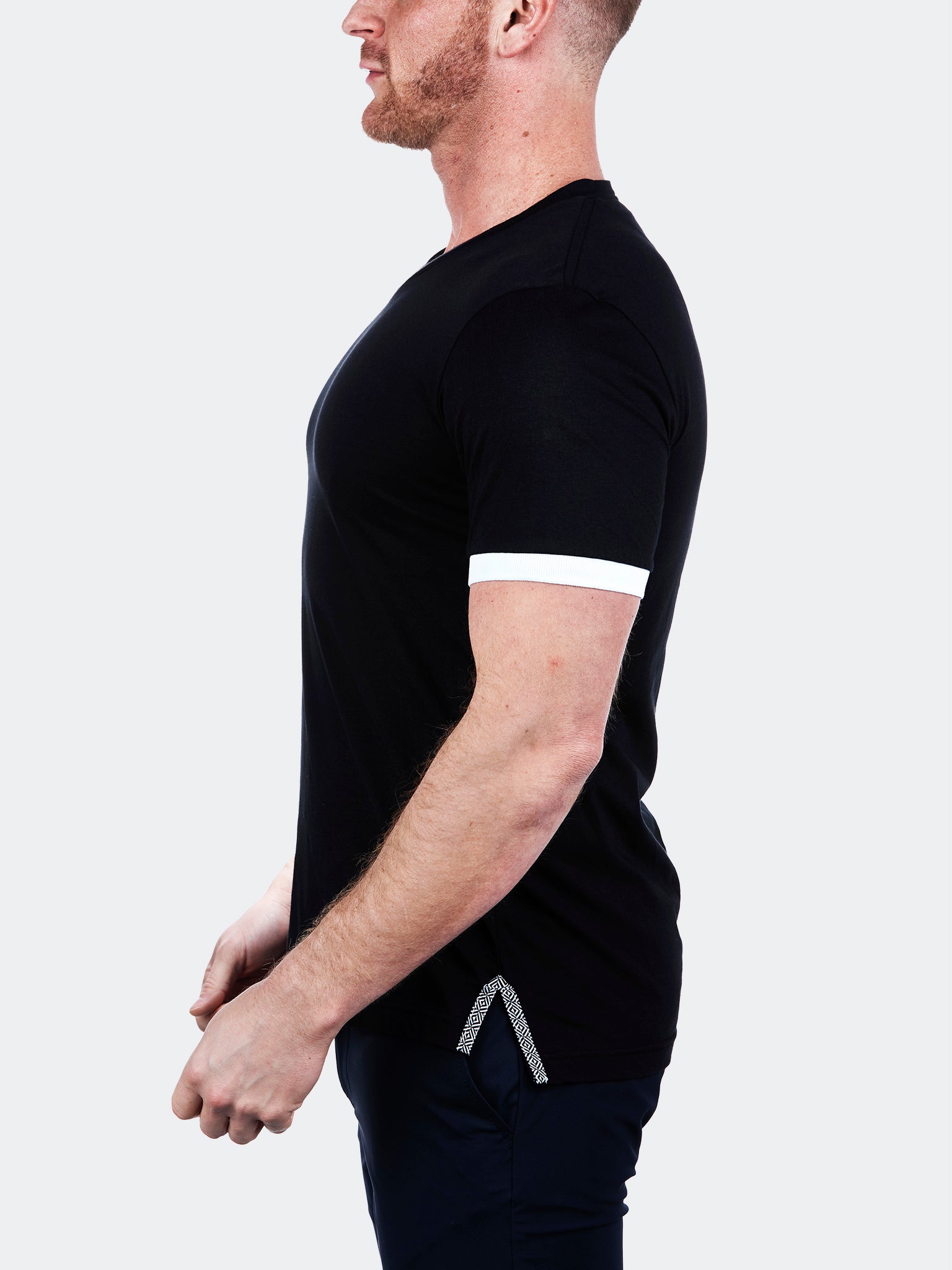 V Neck VivaldiSolidBand Black