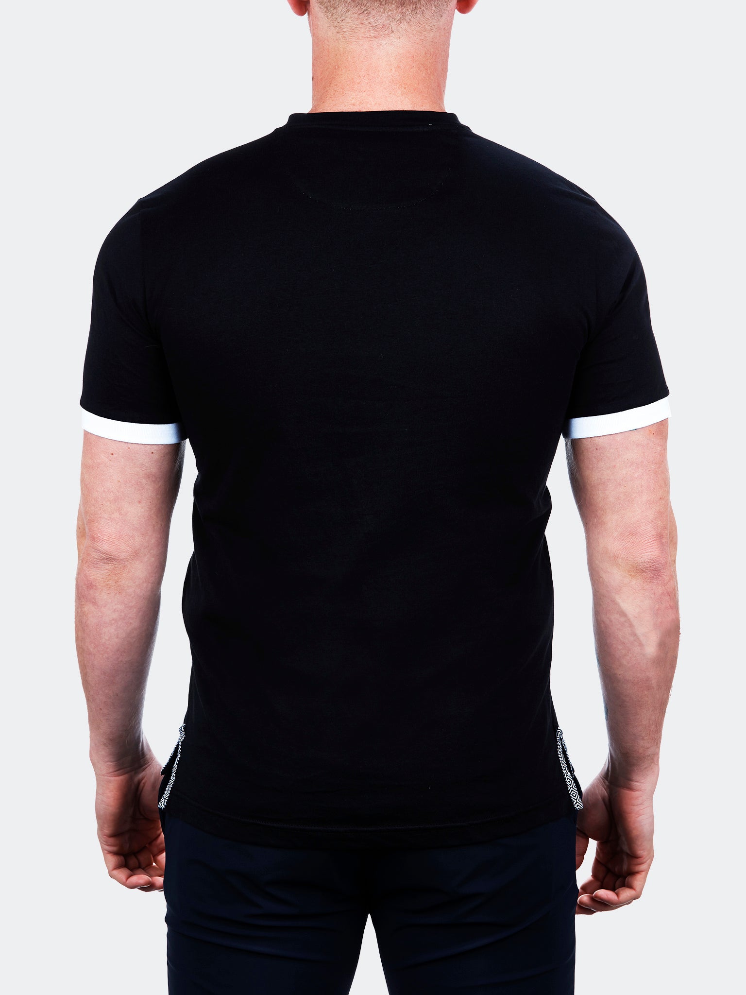 V Neck VivaldiSolidBand Black